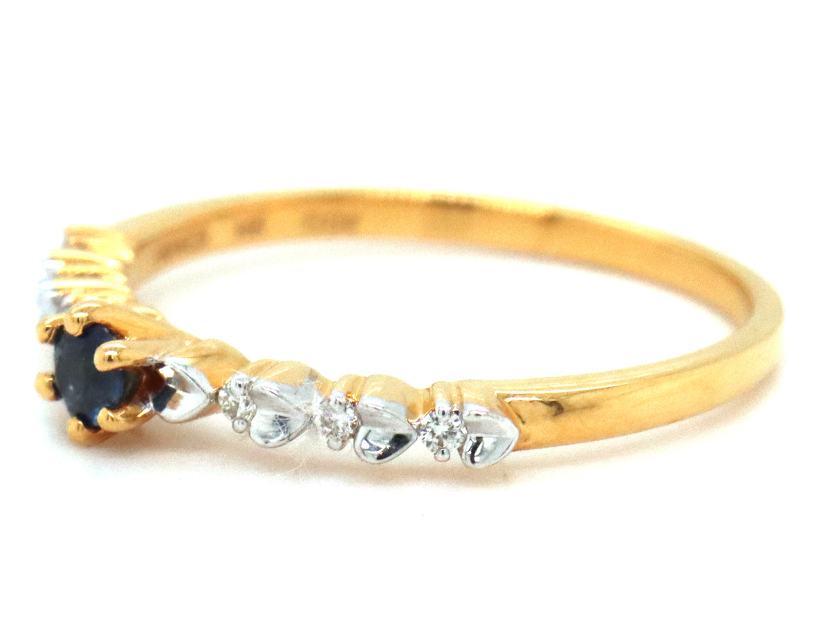 14kt Two tone gold 0.04ctw diamond and sapphire stackable band