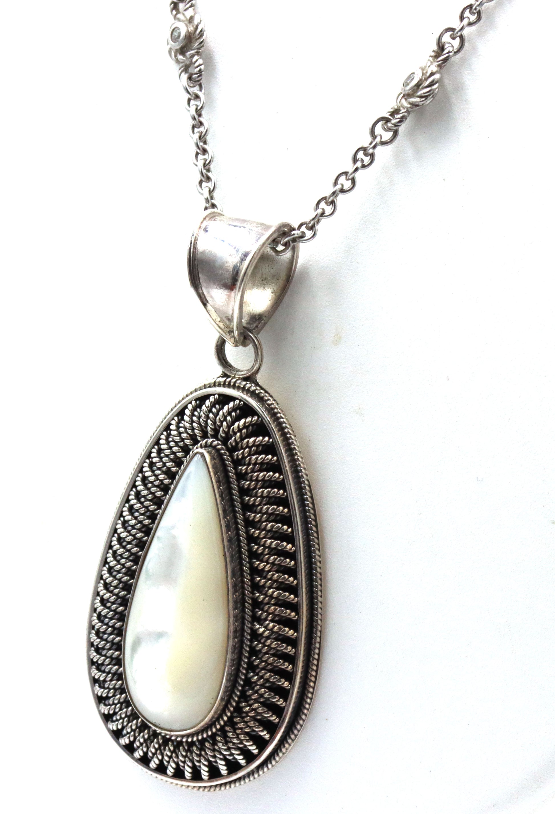 925 Sterling Silver BA Suarti Bali Mother Of Pearl Necklace