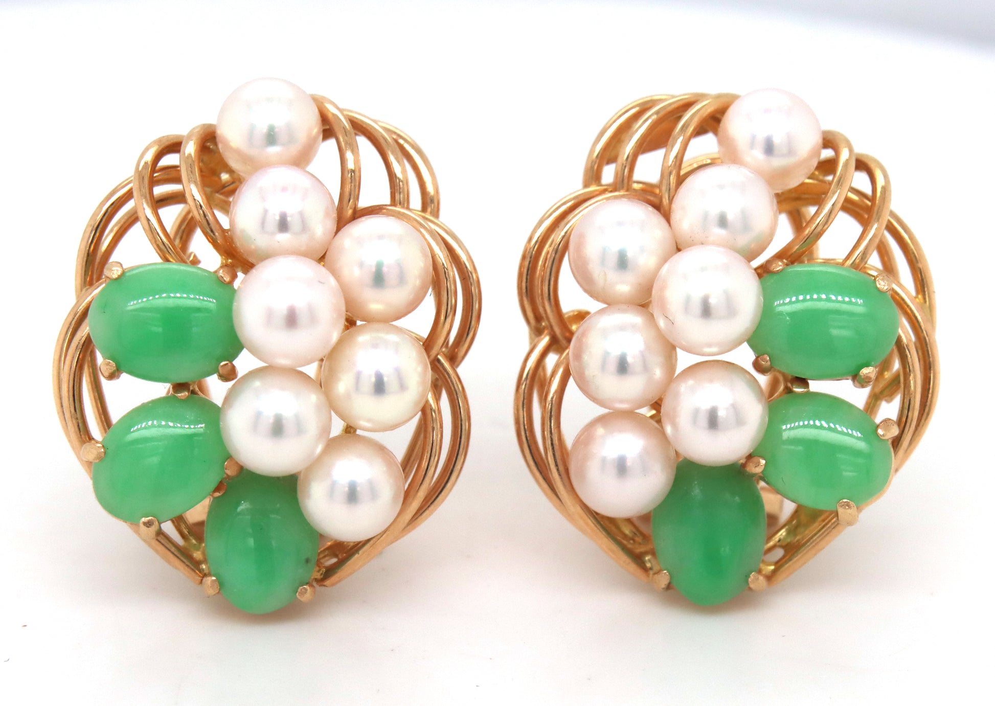 14kt Yellow gold white fresh water pearl and Jade earrings