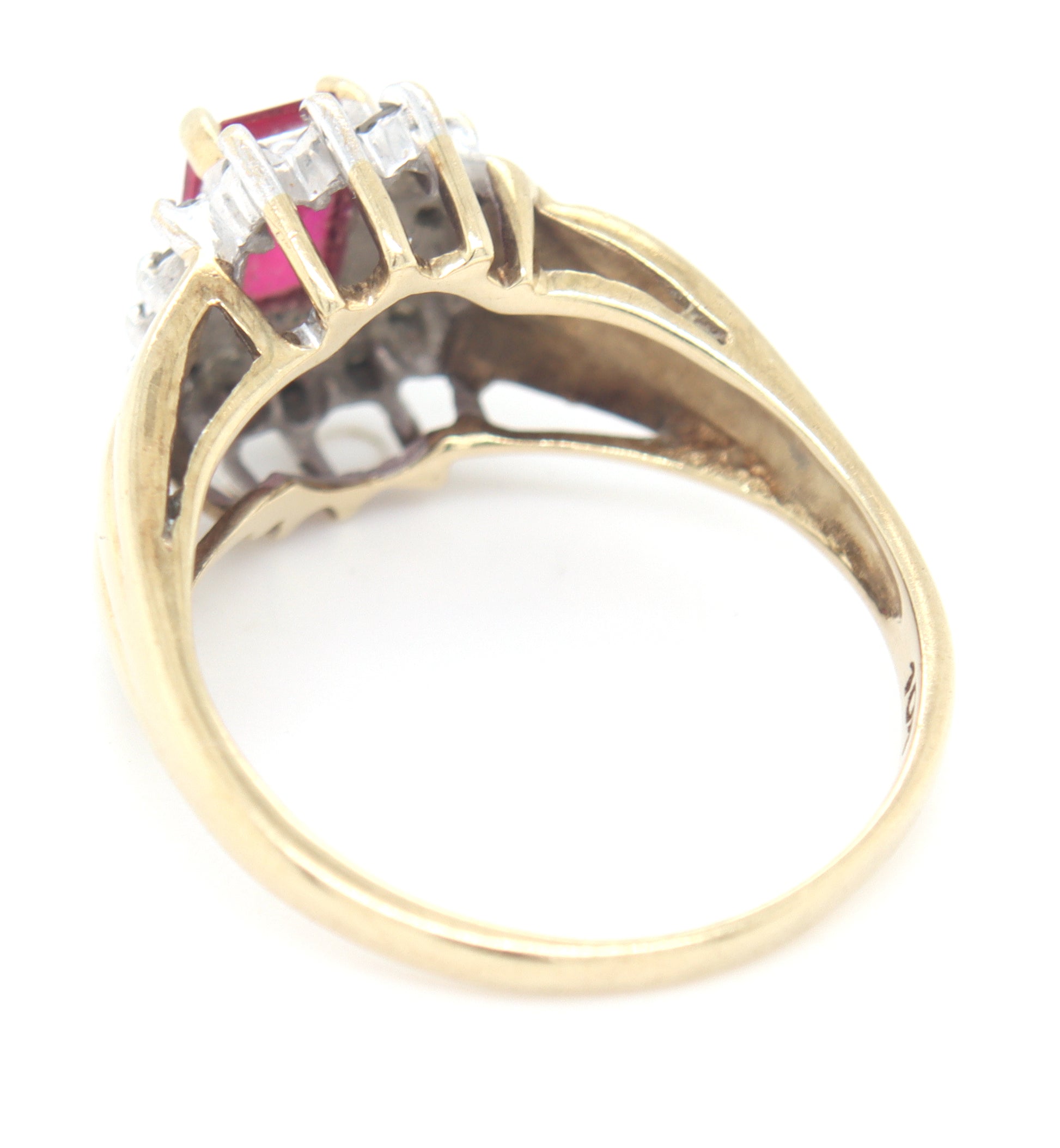 10kt Yellow gold Synthetic ruby and diamond ring