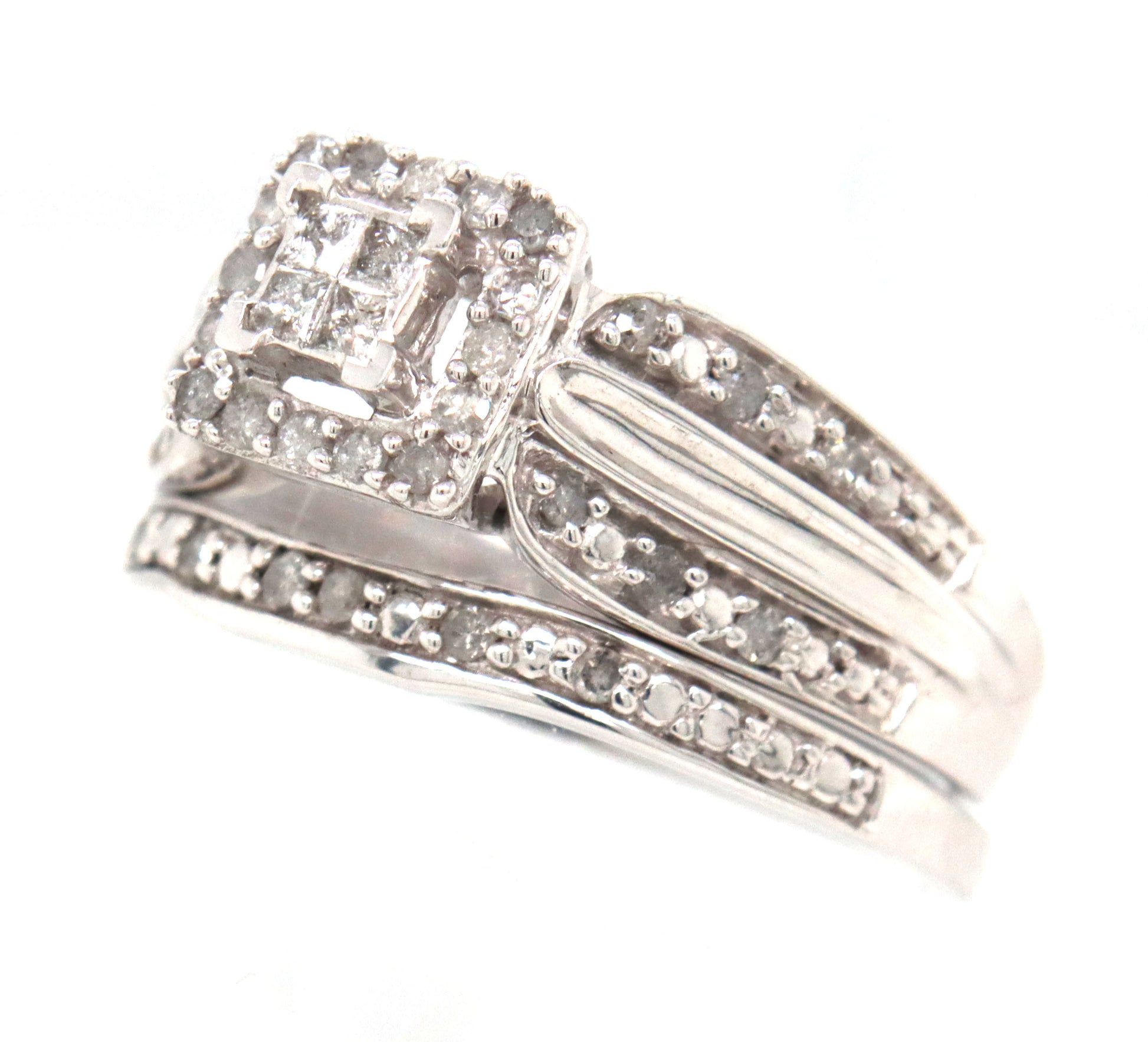 10kt White gold princess cut diamond engagement ring