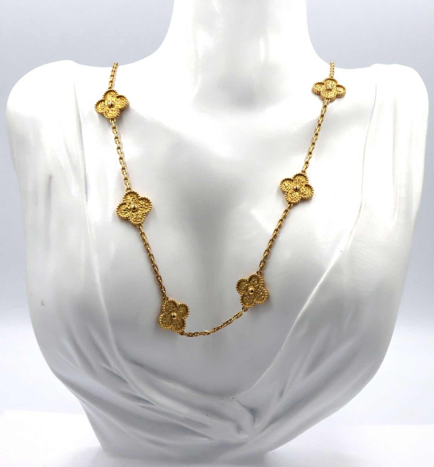 18kt Yellow gold 10 clover motif necklace