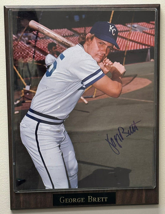 Autographed George Brett Kansas City Royals Framed Photo Signed MLB Hall of Fame Display