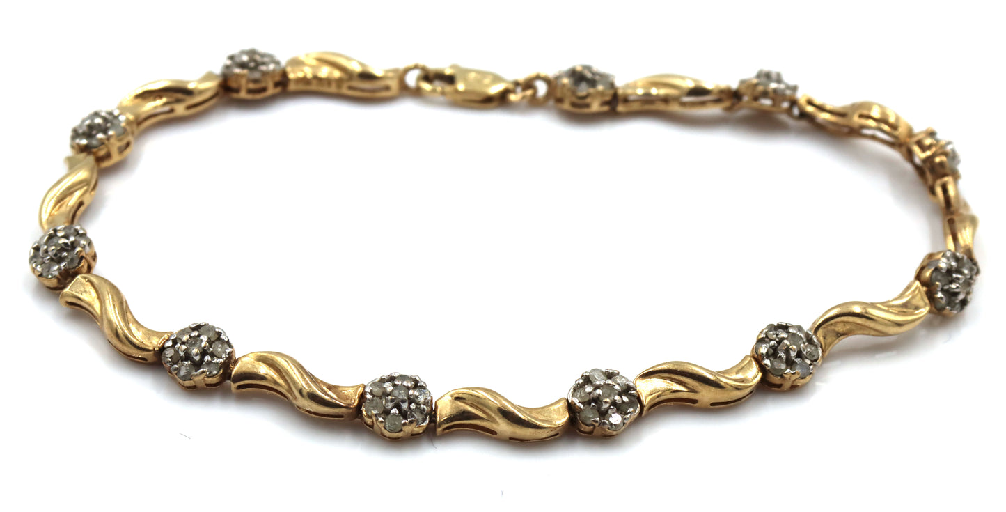 10kt Yellow gold diamond flower link bracelet