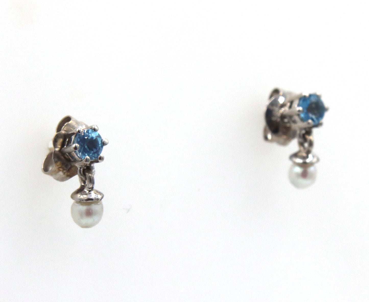 14kt White gold Pearl and blue topaz dangle earrings