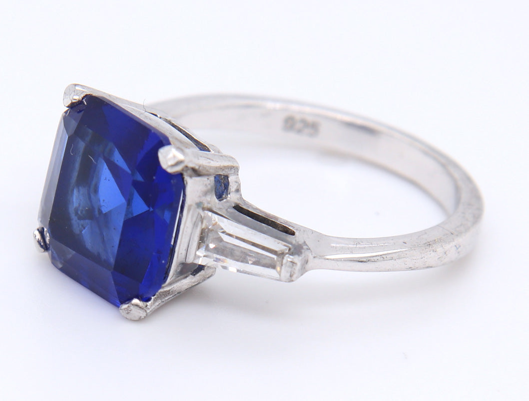 925 Sterling Silver Blue Cubic Zirconia Ring