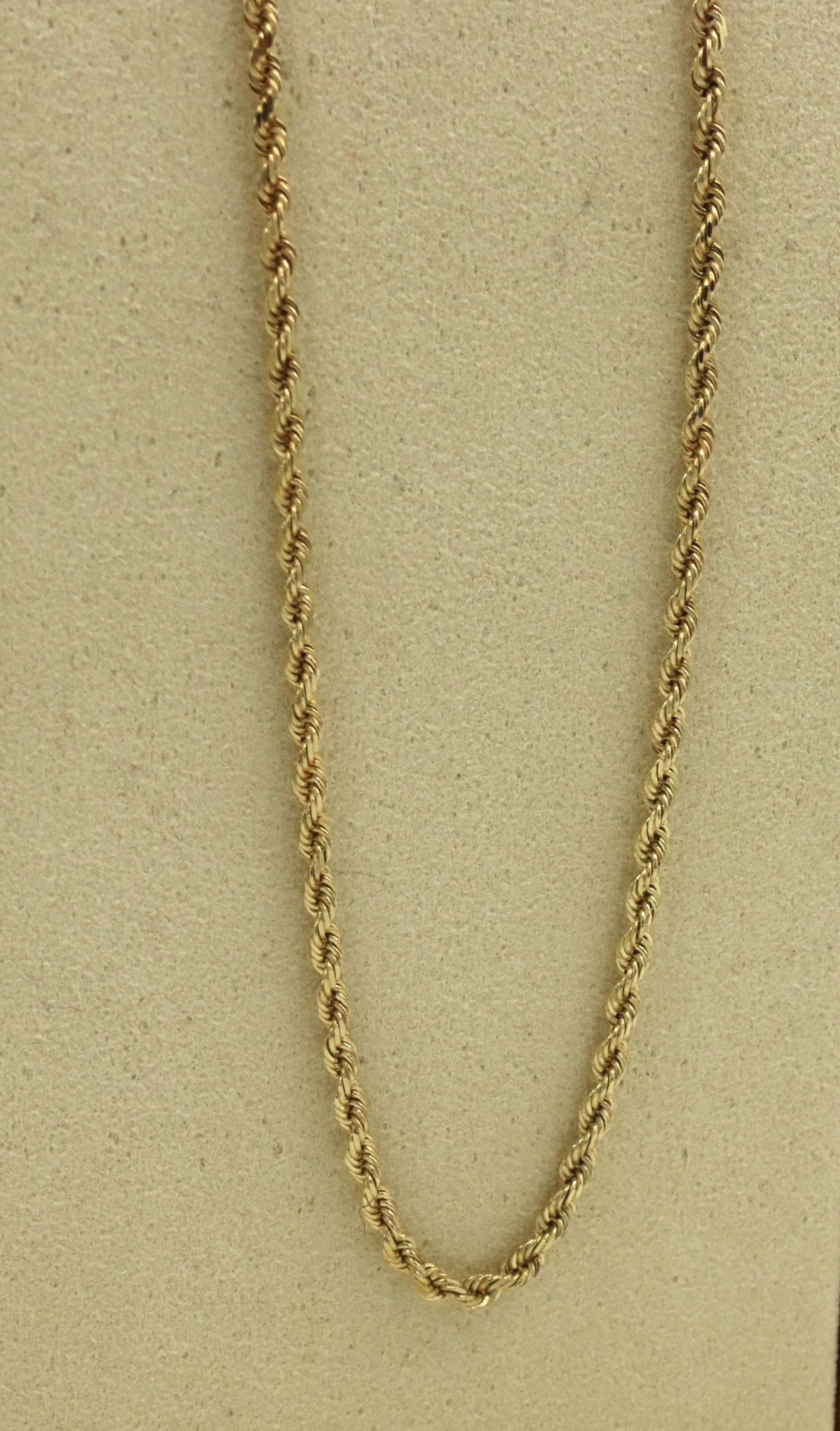 14kt Yellow gold rope chain necklace