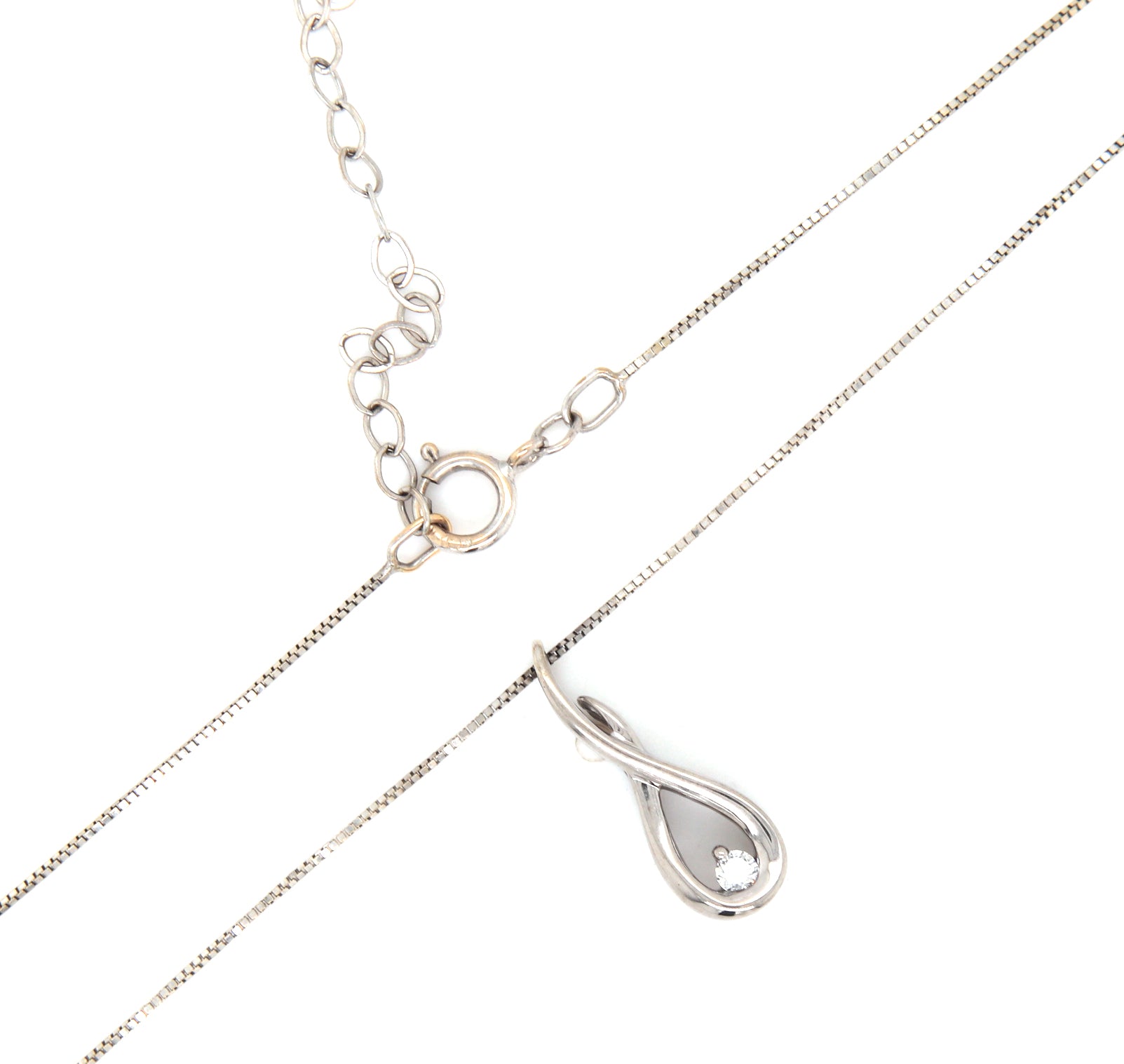 14kt White gold diamond pendant on chain