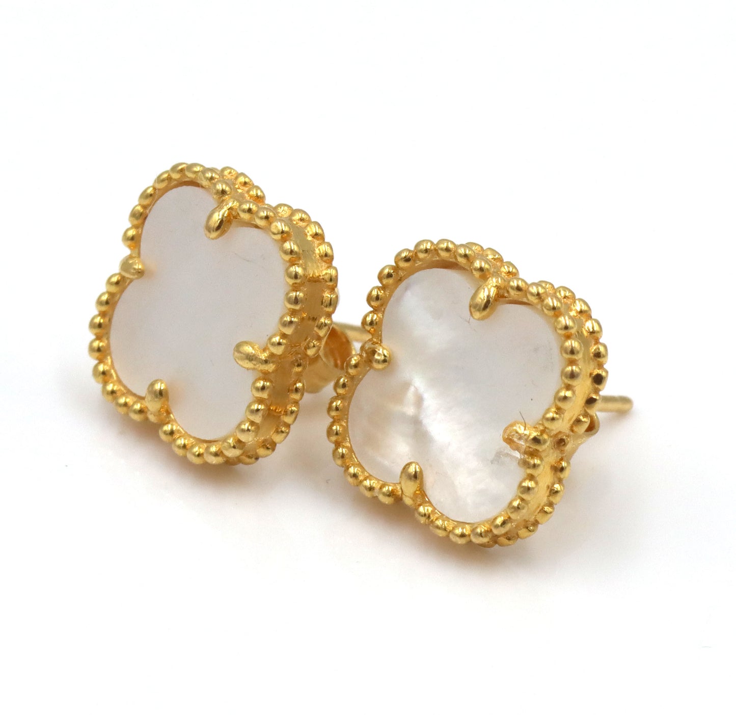 Set of 21kt Yellow gold mother of pearl bracelet and earrings