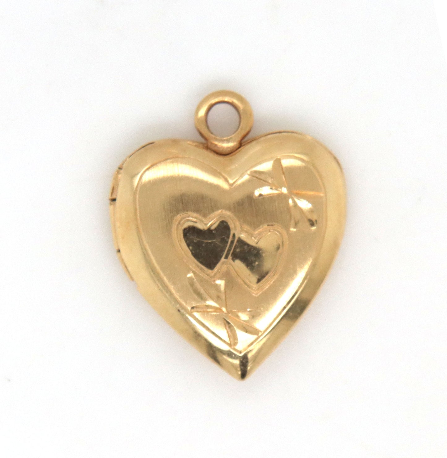 14kt Yellow gold locket pendant