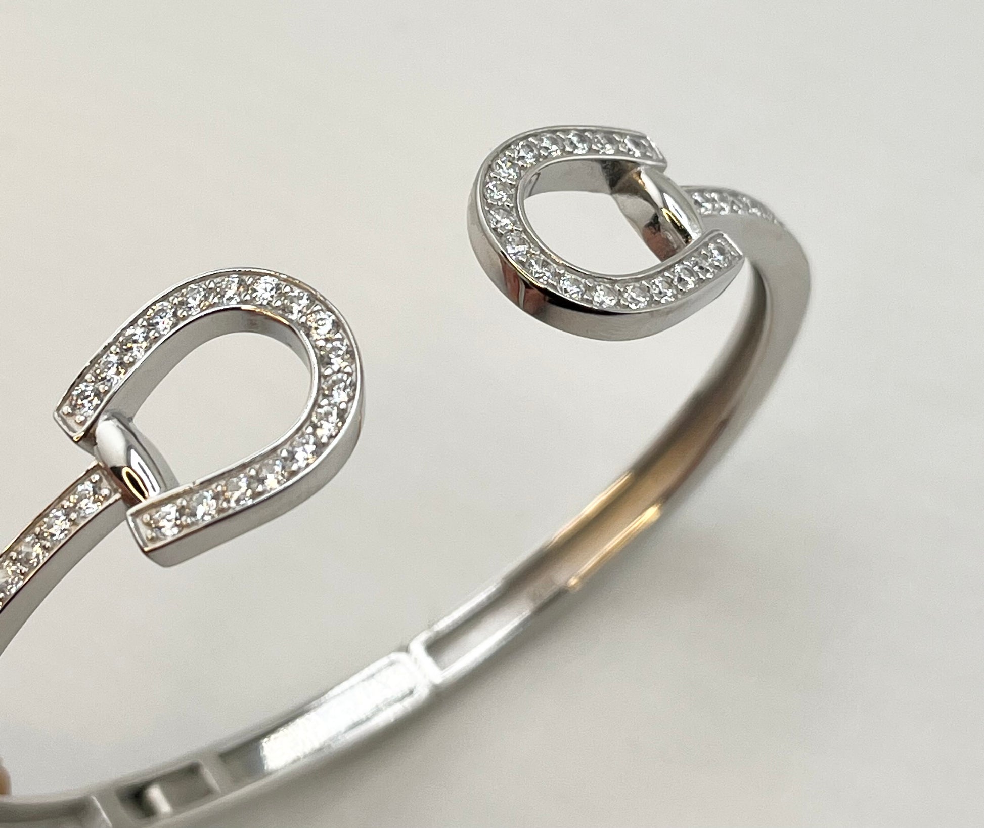 925 Sterling Silver Two Horsebit Motifs With End Design As Half Saddle Details Bangle