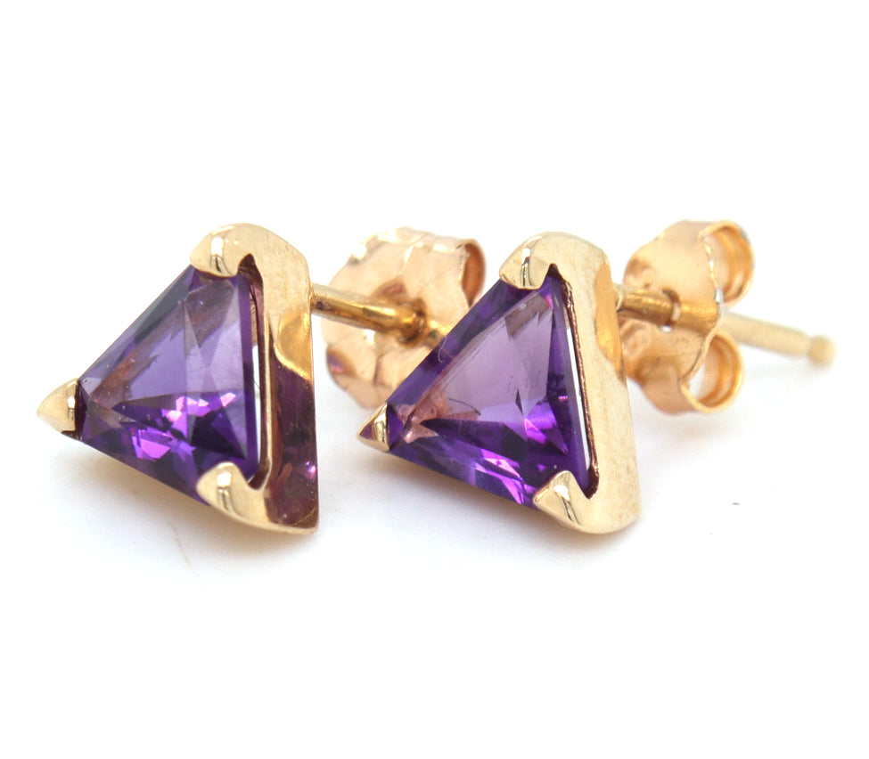 14kt Yellow gold Triangle Amethyst stud earrings