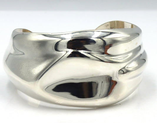 Gucci Free-Form wave bangle bracelet