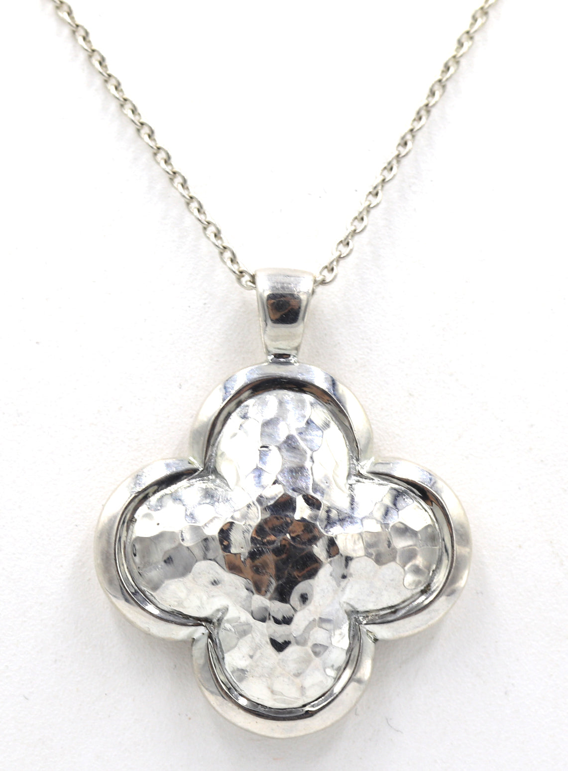 925 Sterling silver signed Clover pendant on chain