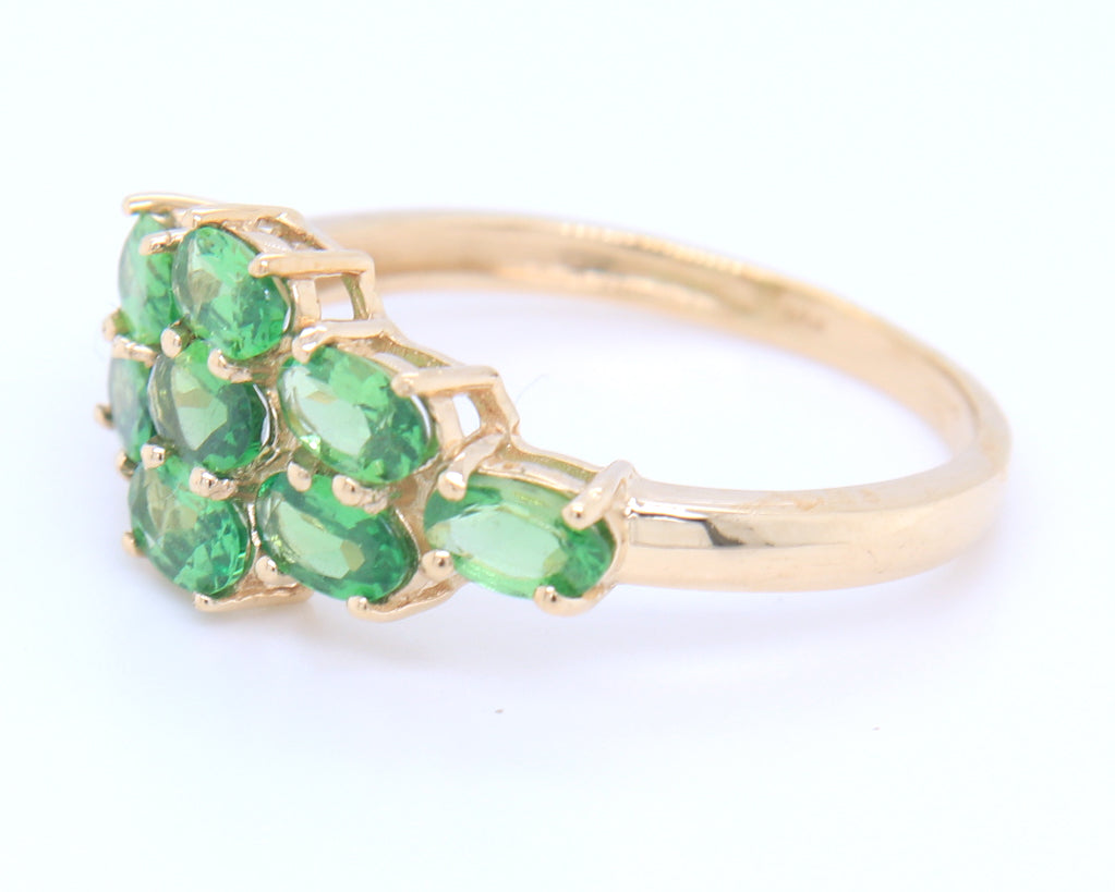 10KT Yellow Gold PErdiot Star Eaarings And Emerald Cluster Ring