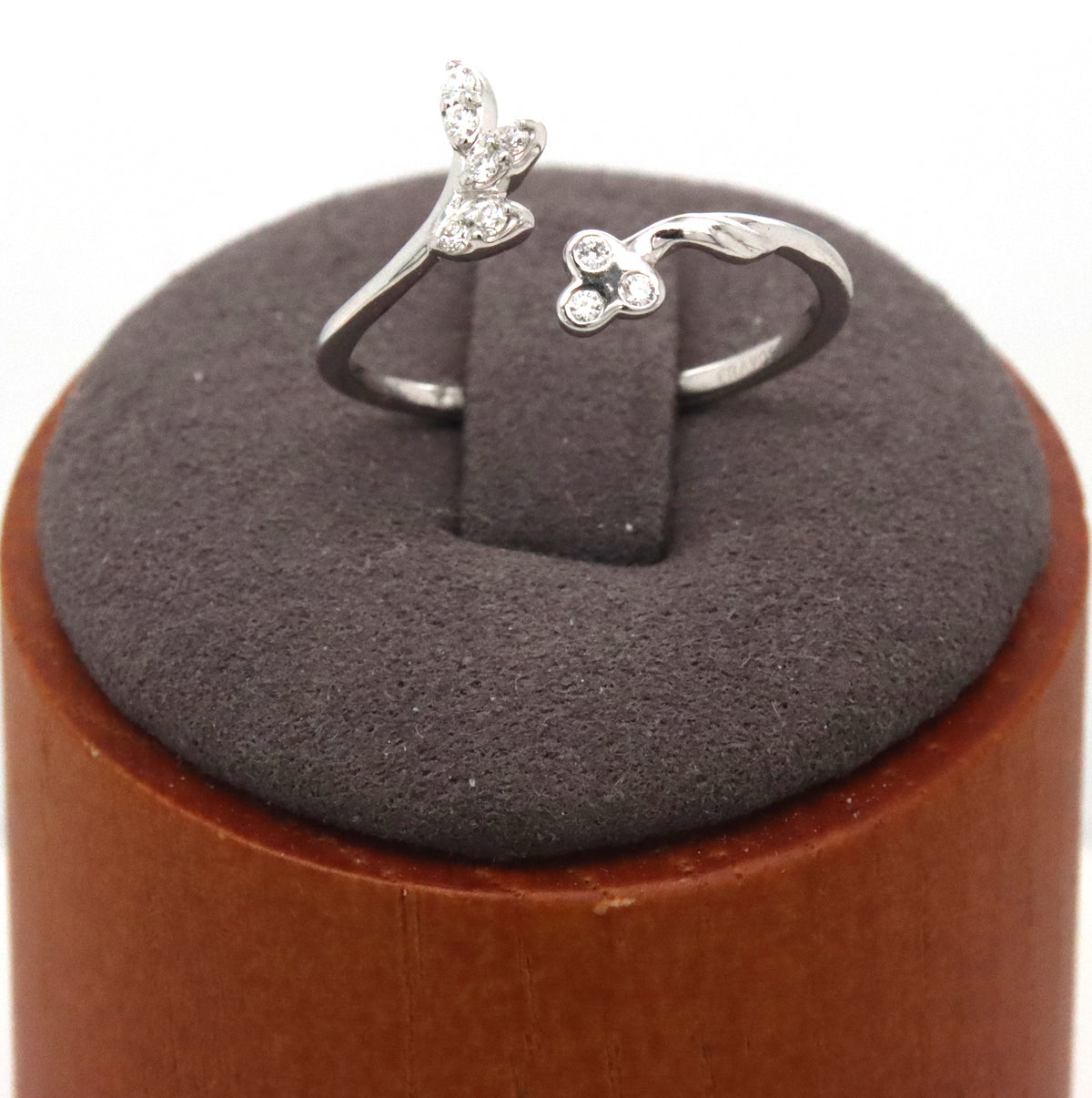 14kt White gold diamond leaf flower open ring