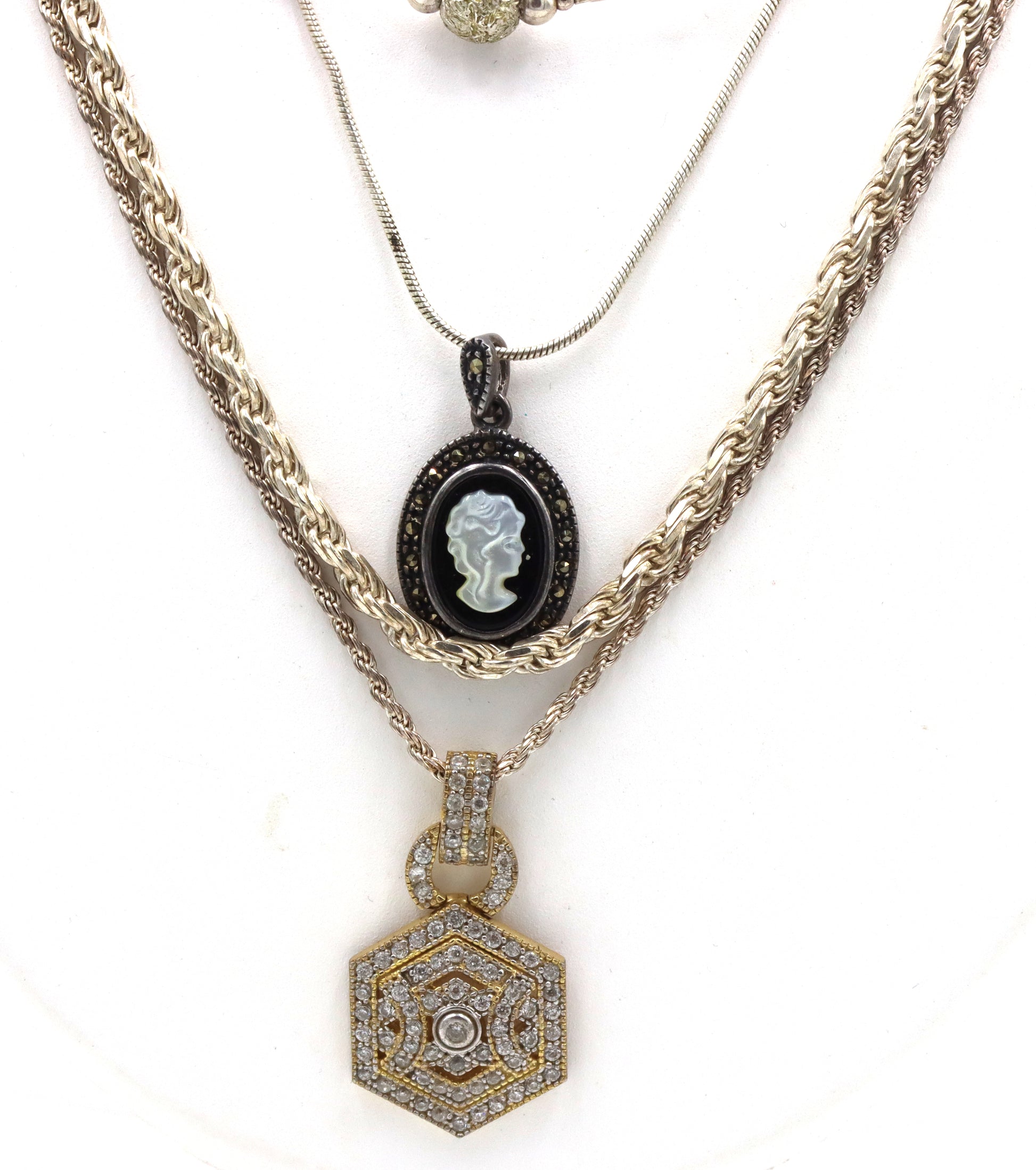 Group lot of 4 Vintage 925 sterling silver necklaces