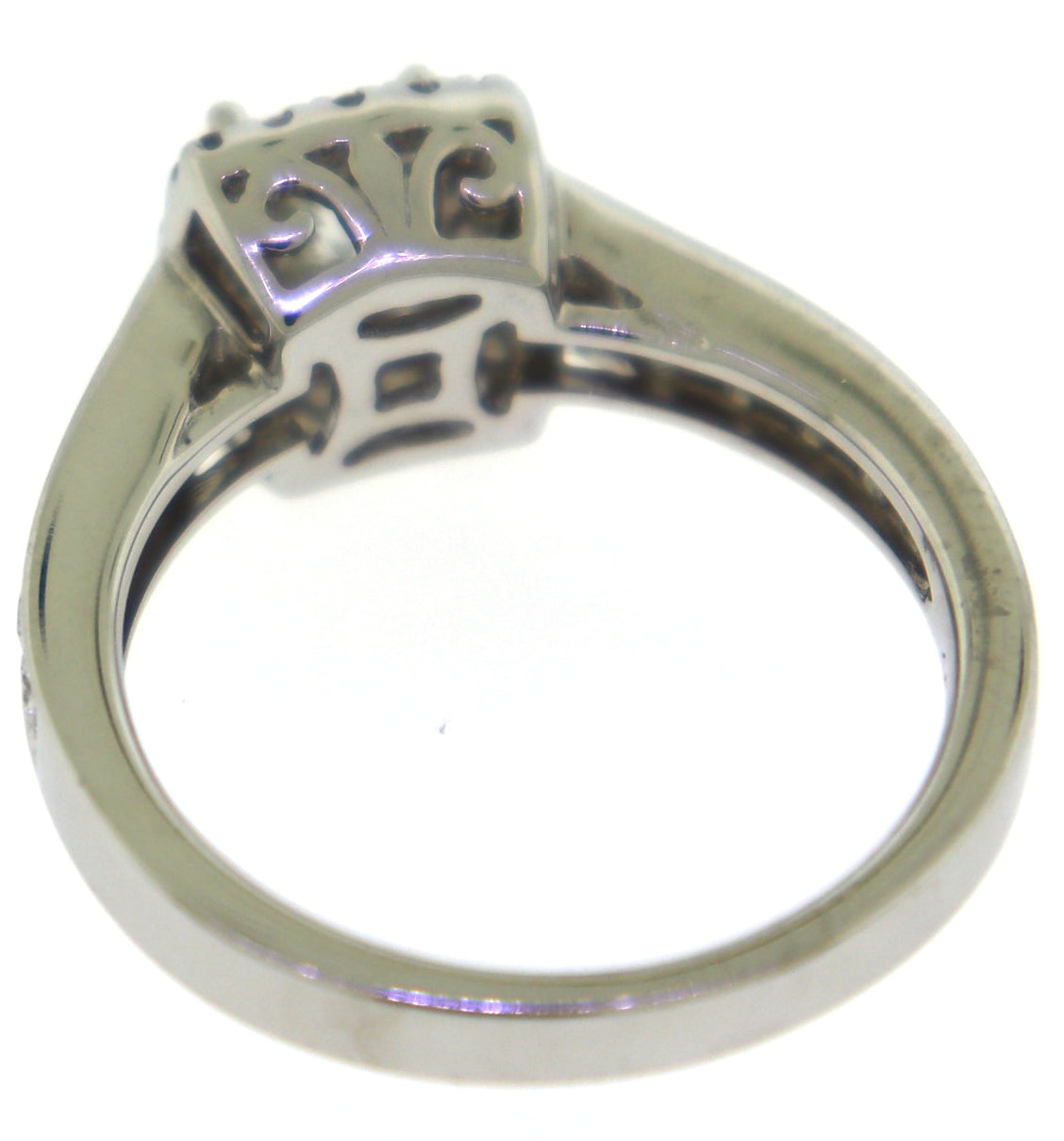 Dazzling 14kt WG Princess Cut Center Diamond Halo Ring
