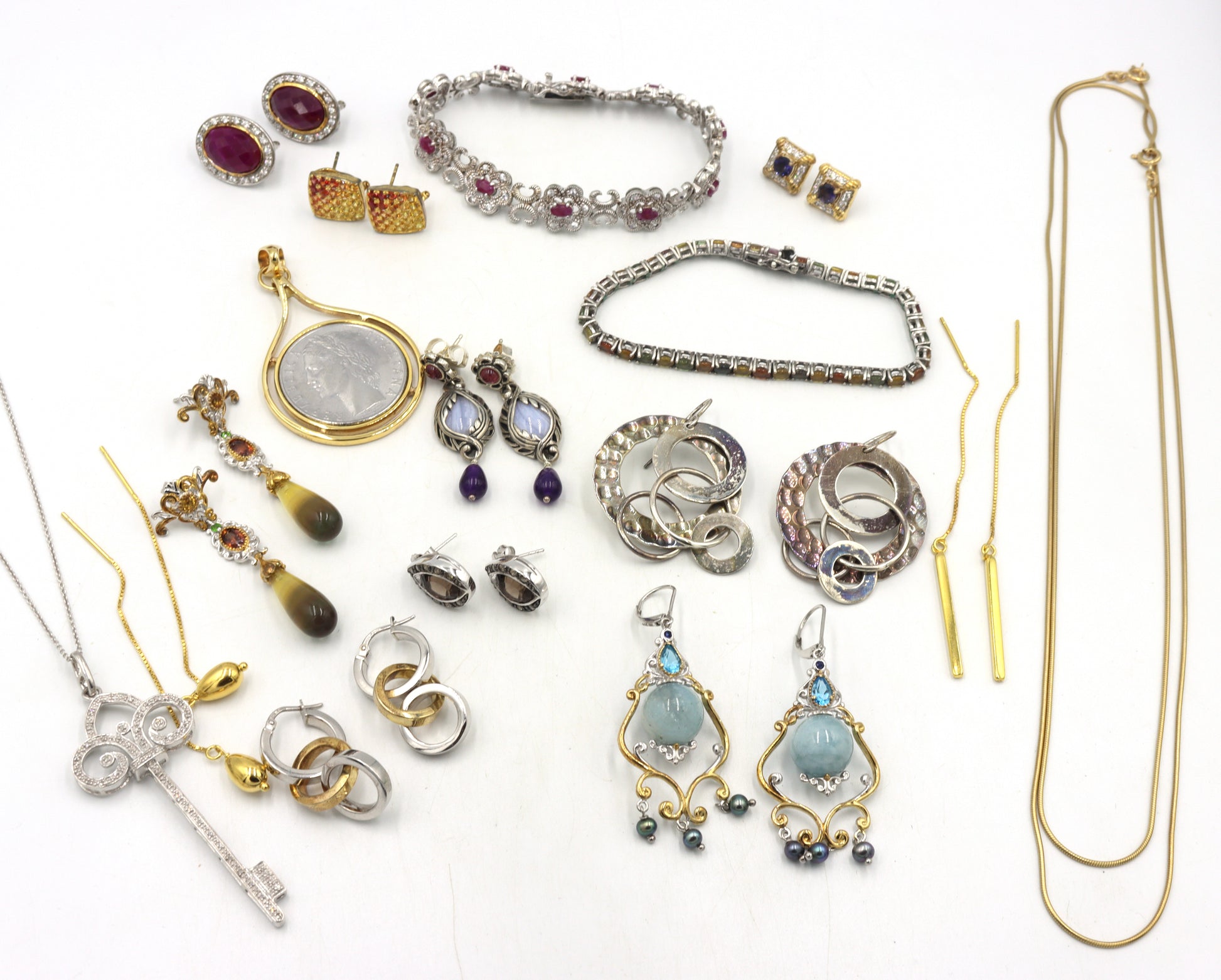Group lot of Vintage 925 sterling silver miscellaneous jewelry