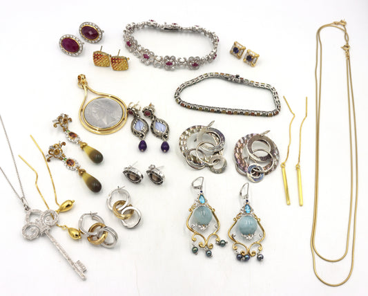 Group lot of Vintage 925 sterling silver miscellaneous jewelry