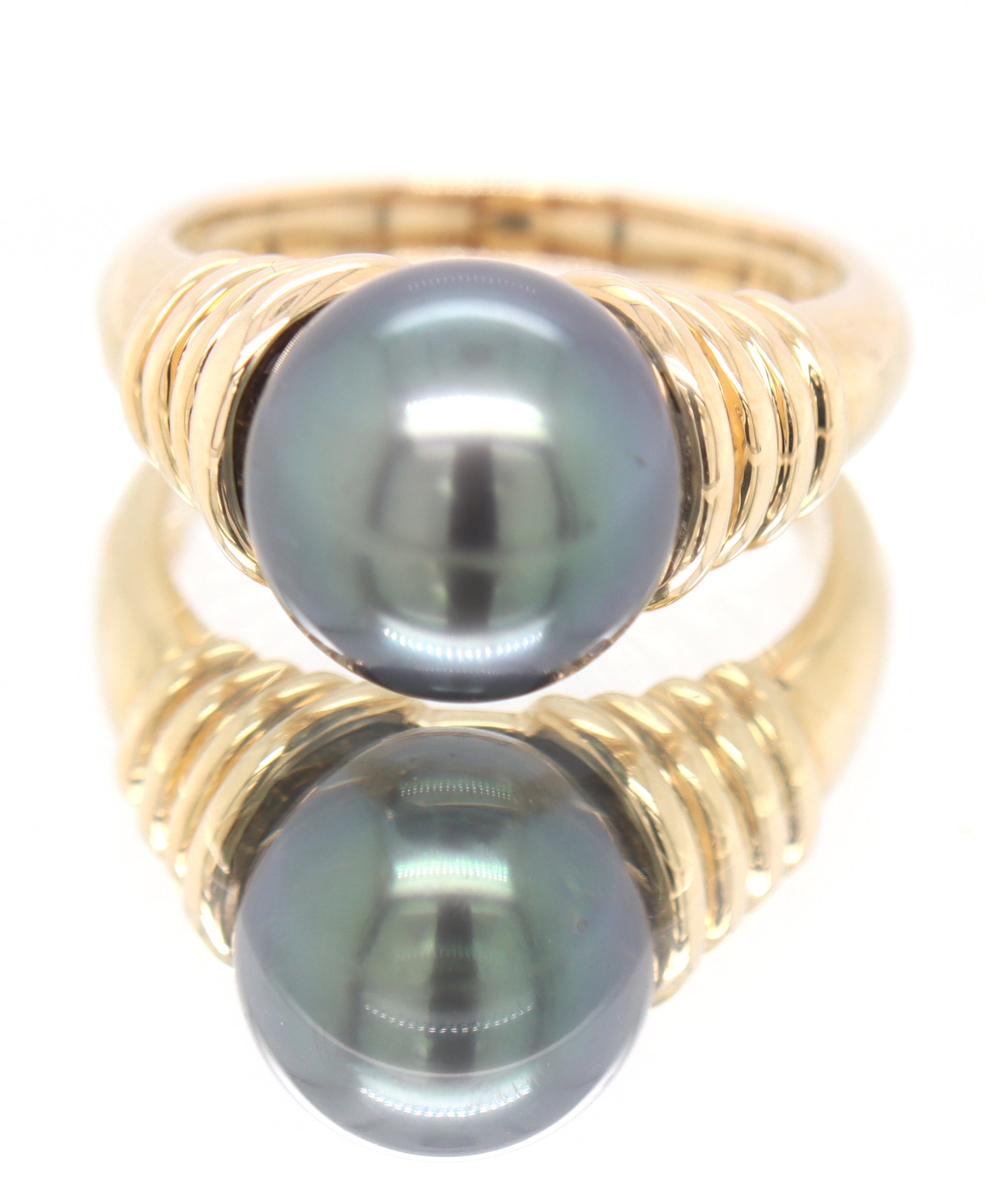 14kt Yellow Gold 10.5mm Tahitian Pearl Ring