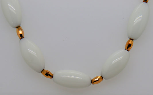 Italian 14KT Yellow Gold White Beads Necklace