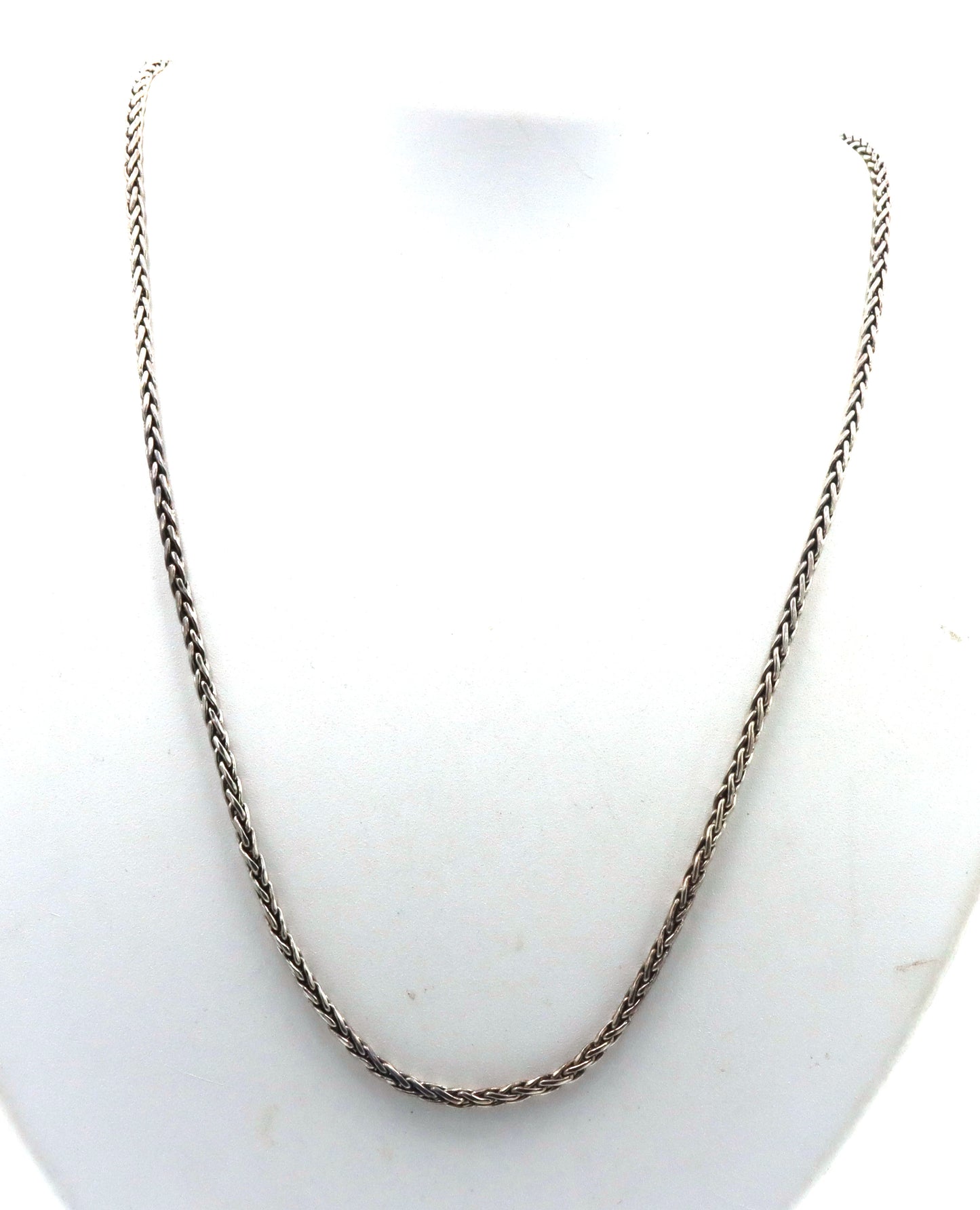 Vintage 925 sterling silver signed Byzantine chain necklace