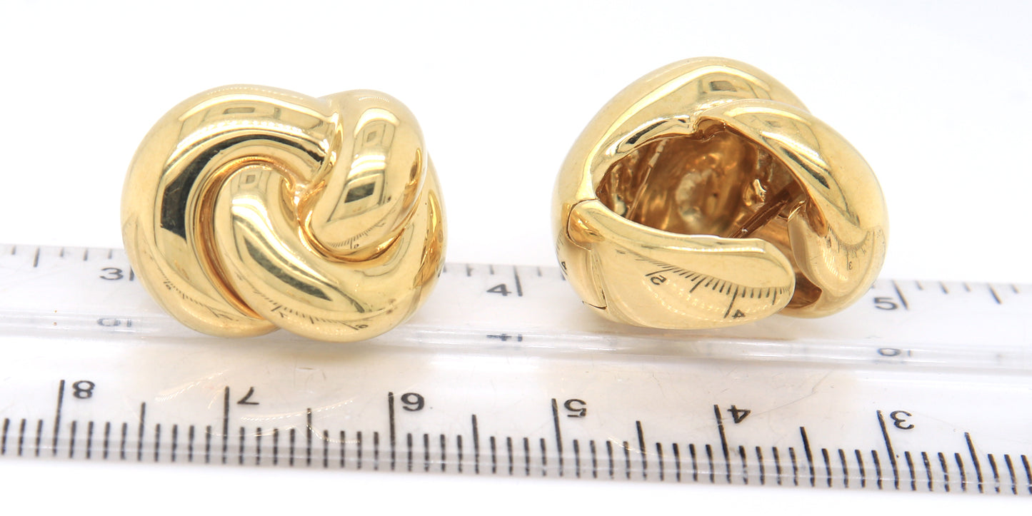 Powerful 18kt Knot Motif Earrings