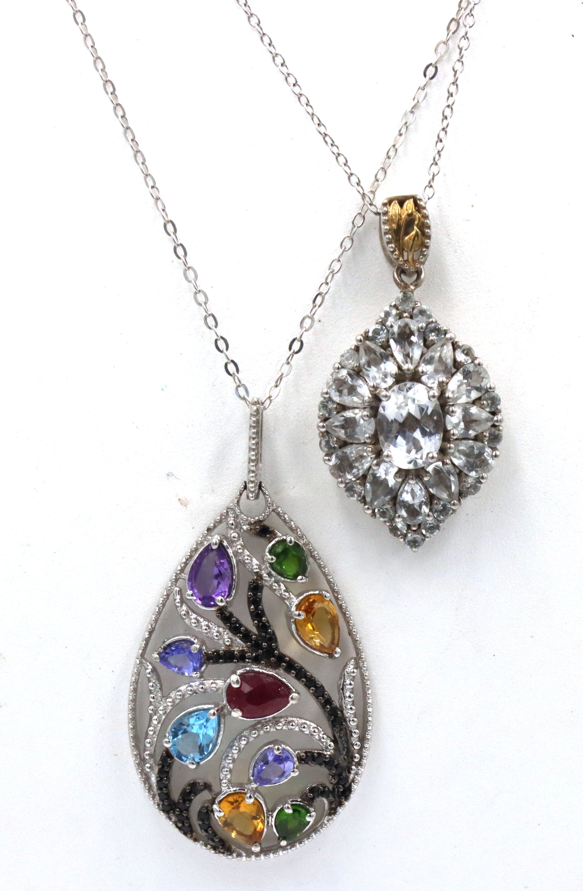 Lot of 2 necklaces in 925 sterling silver