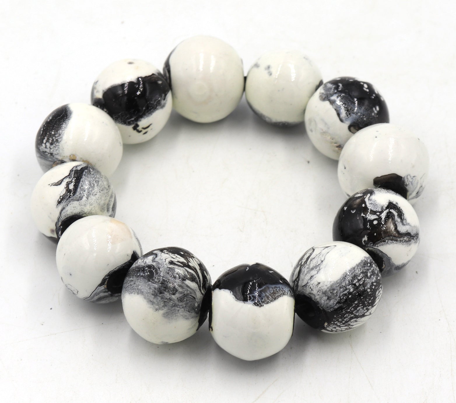 Set of black and white wooden necklace, Bracelet and earrings