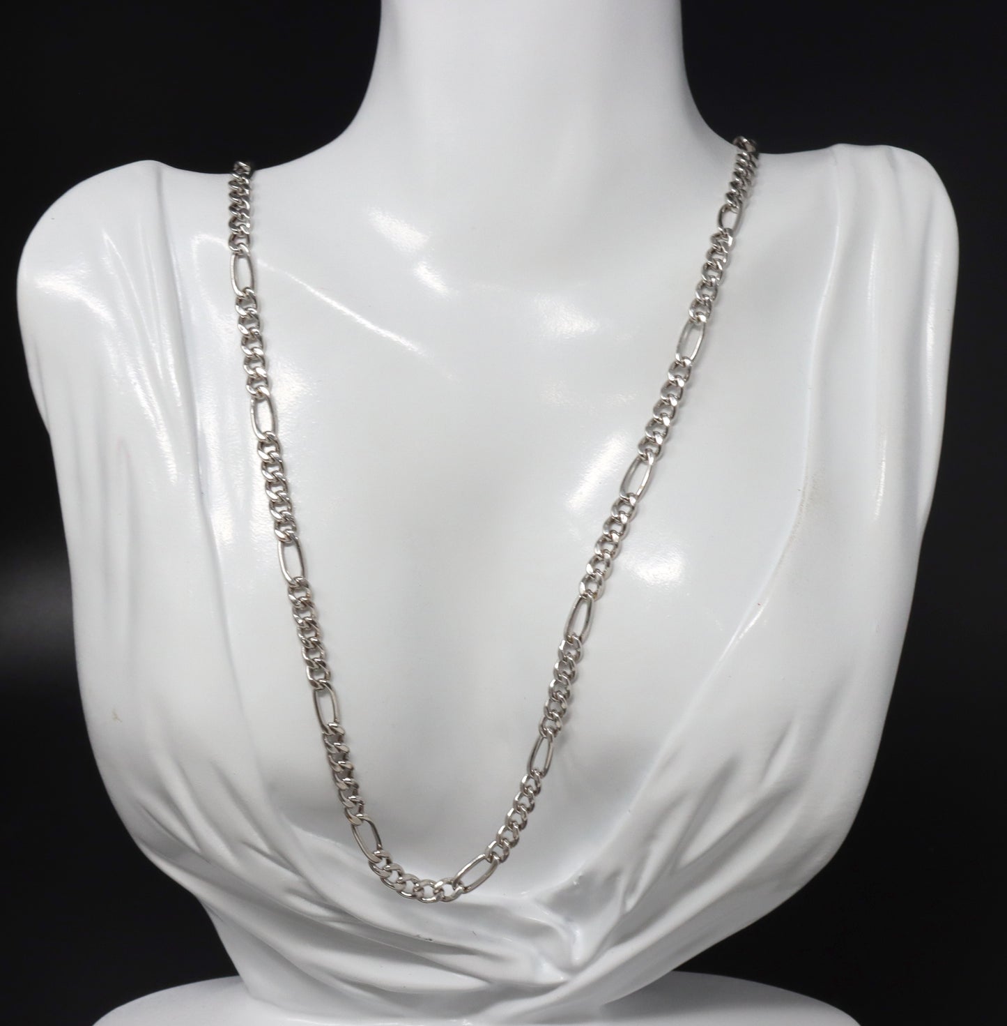 18kt White gold Figaro chain necklace