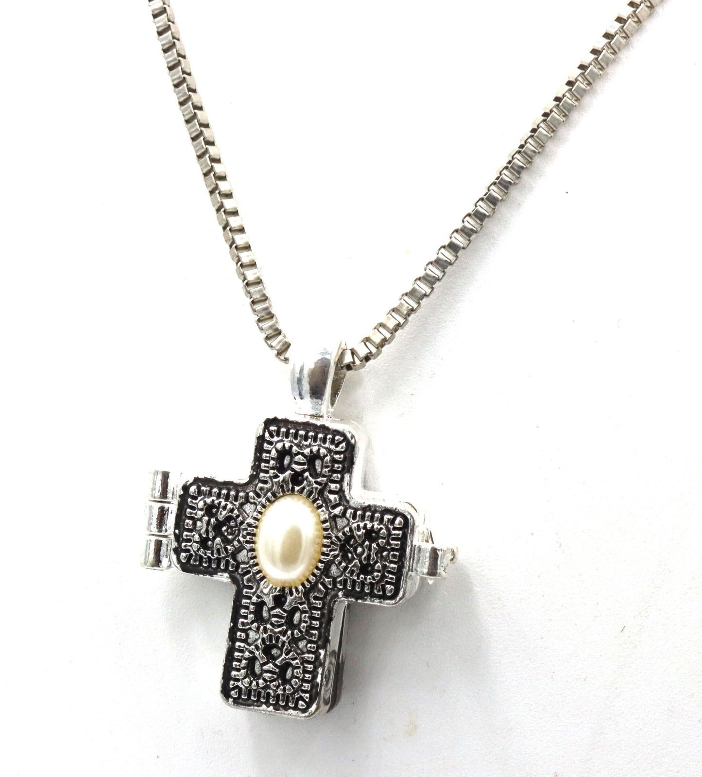 925 Sterling silver cross locket pendant on box chain necklace