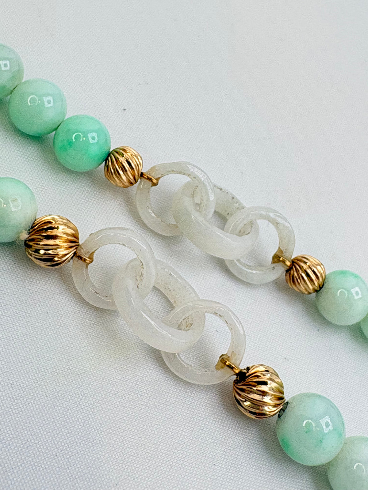14KT Yellow Gold Vintage Chinese Carved Green and White jade Beaded Necklace With A central Flral Pe