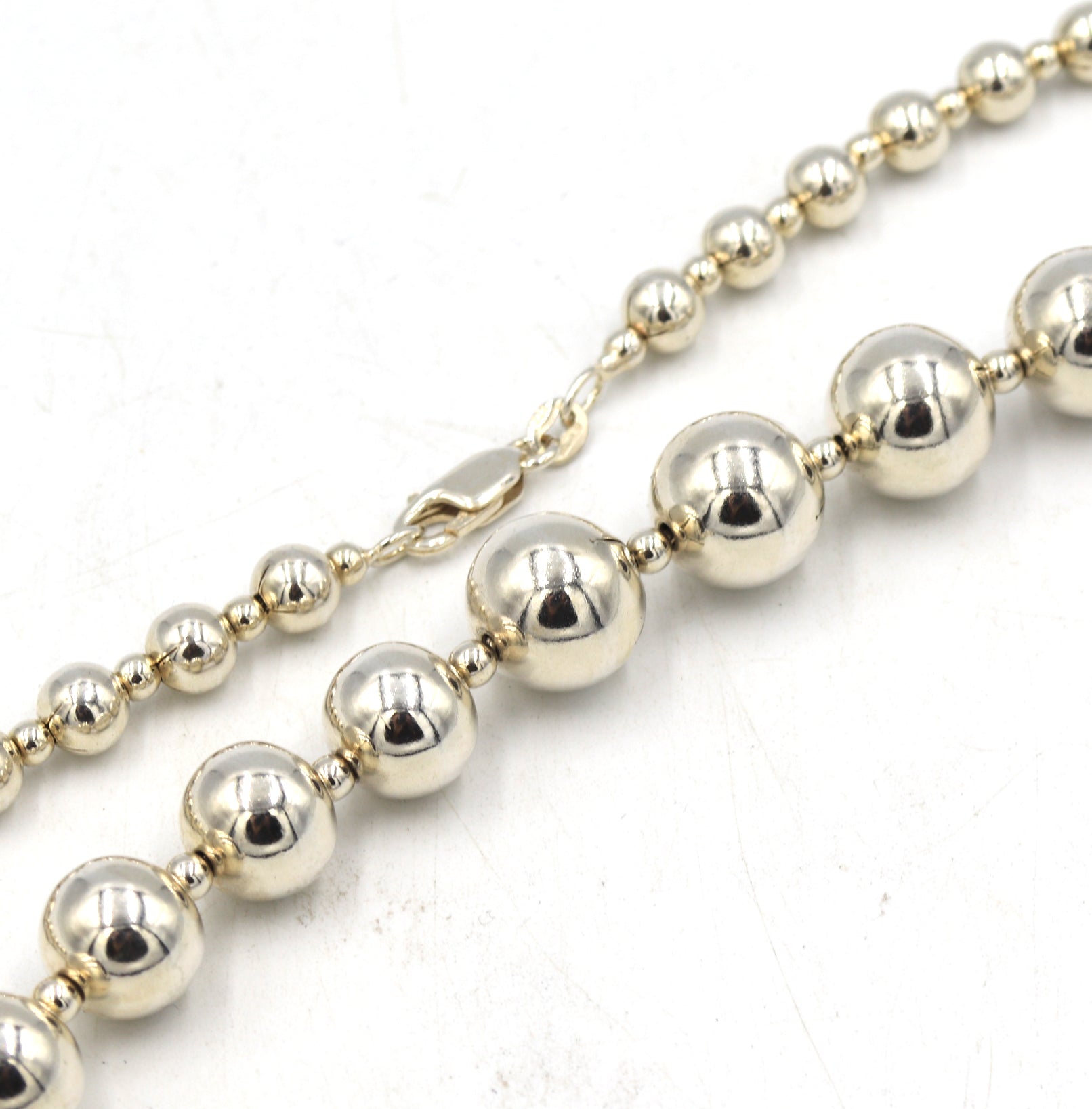 925 Sterling silver Graduated silver ball necklace