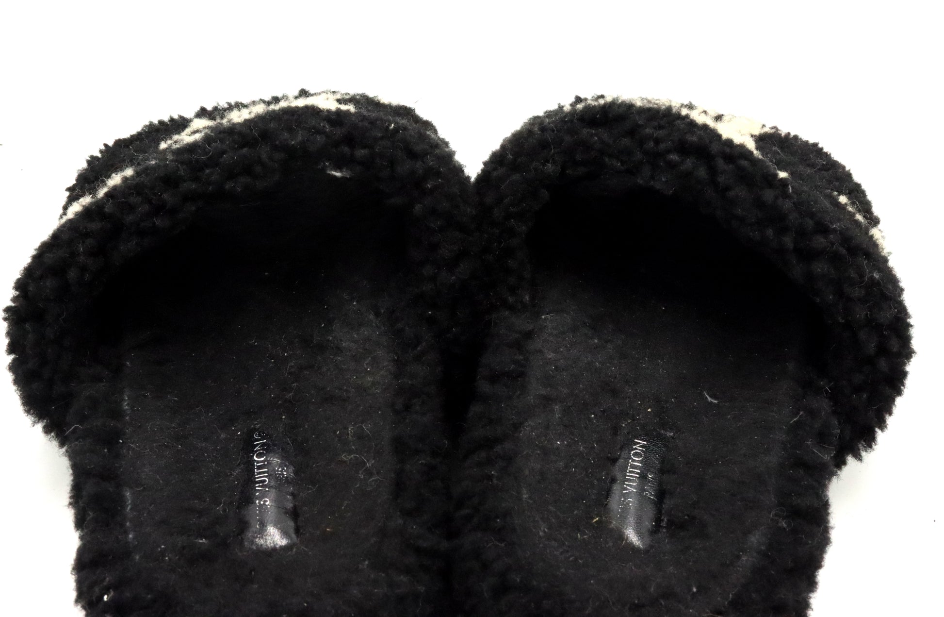 Louis Vuitton black white shearling Paseo flat Comfort mules