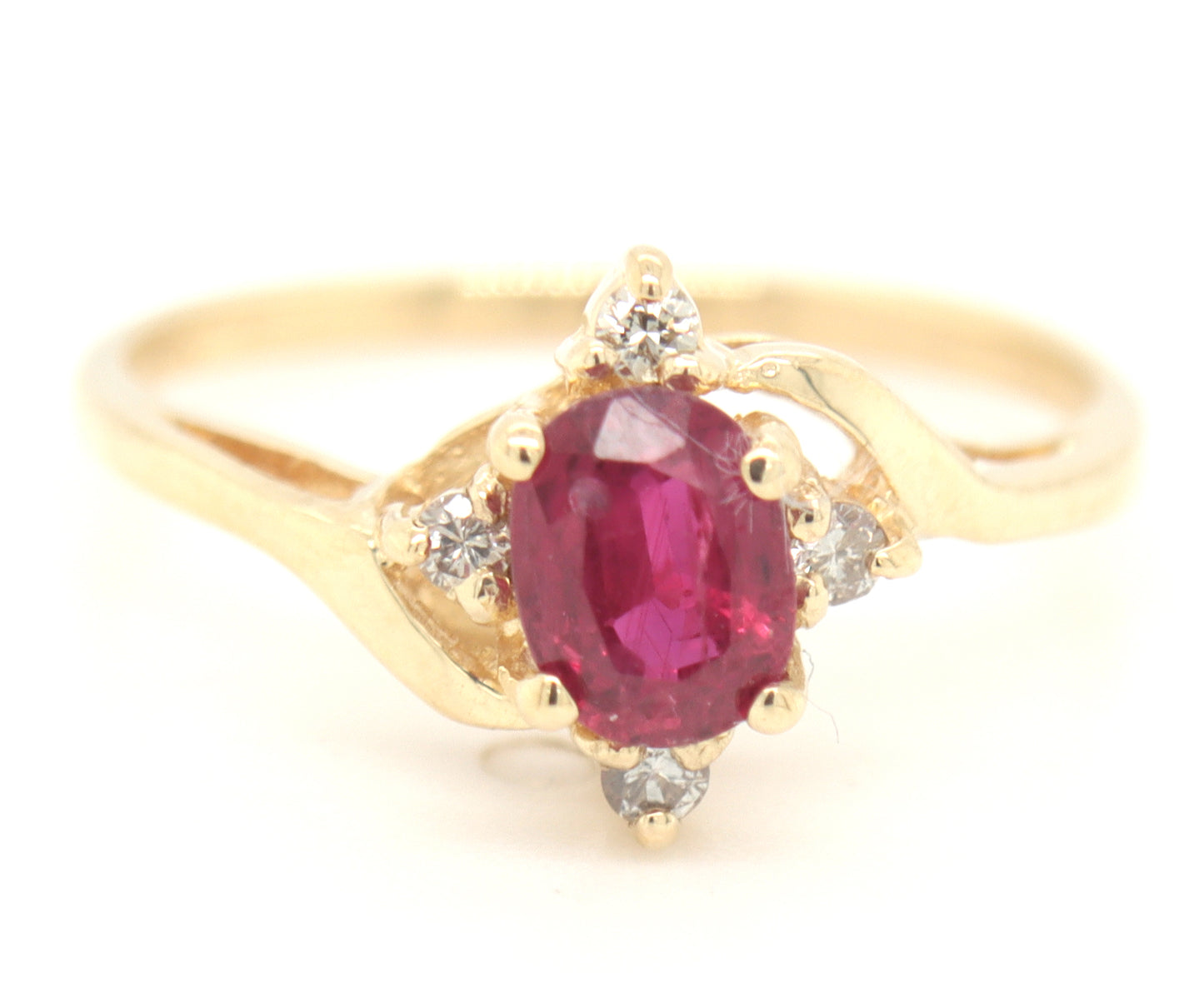 14kt Yellow gold 0.50ctw ruby and diamond accent ring