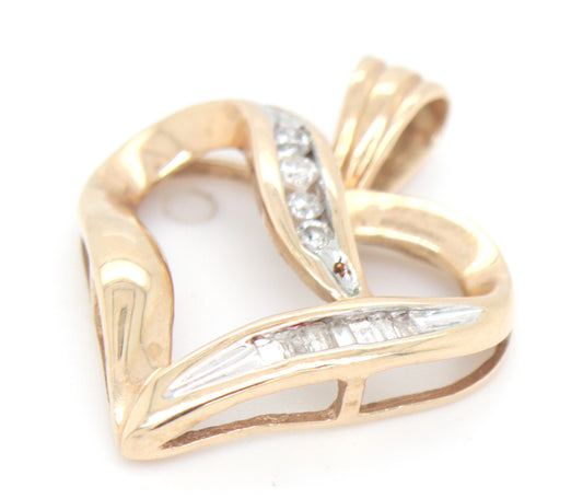 10kt Yellow gold heart shaped diamond pendant