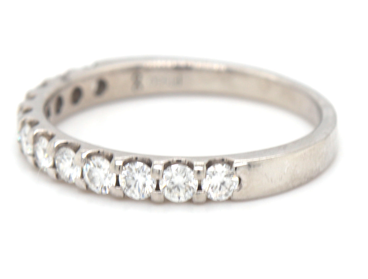 Platinum 0.60ctw diamond band