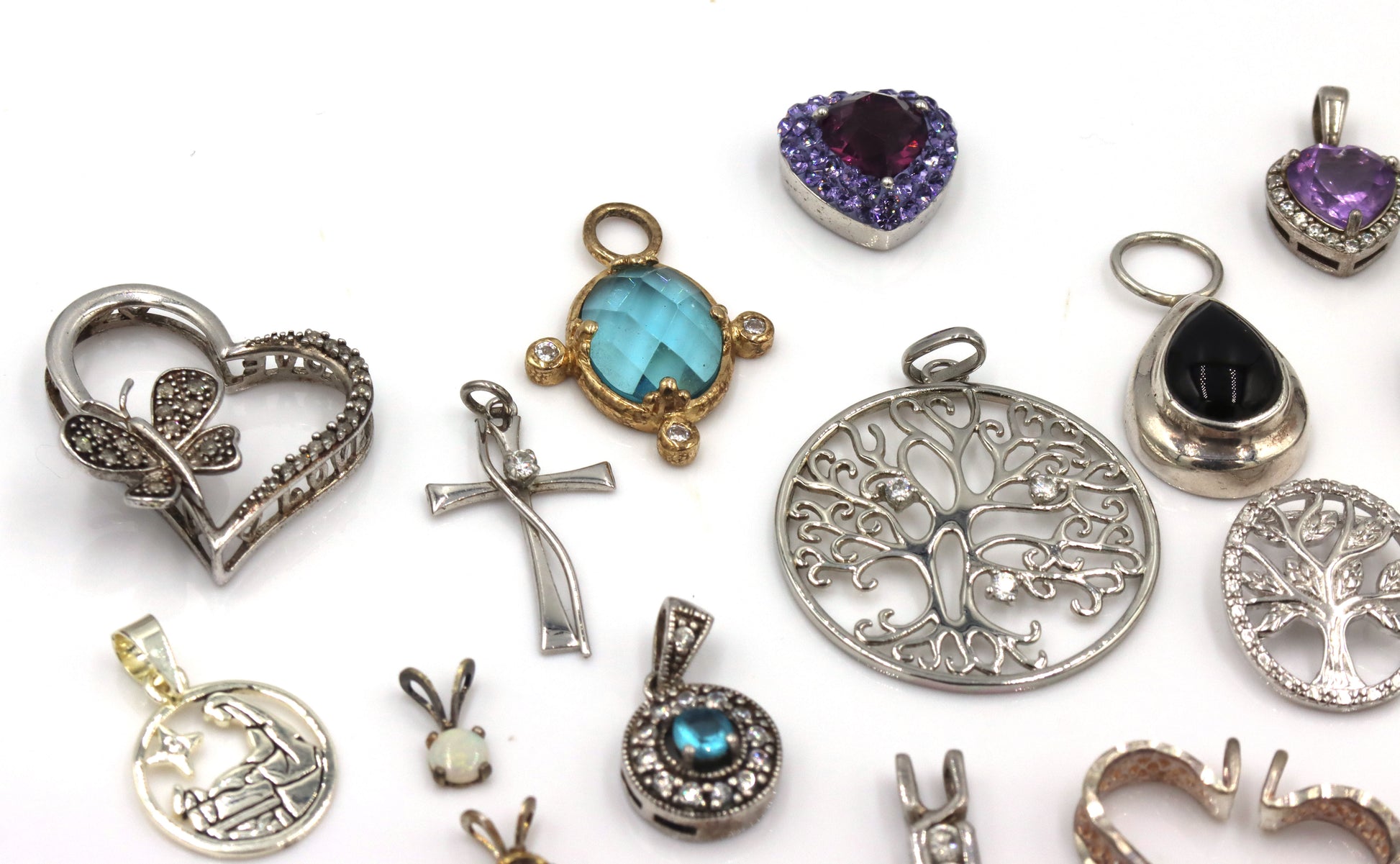 Lot of vintage 925 sterling silver pendants