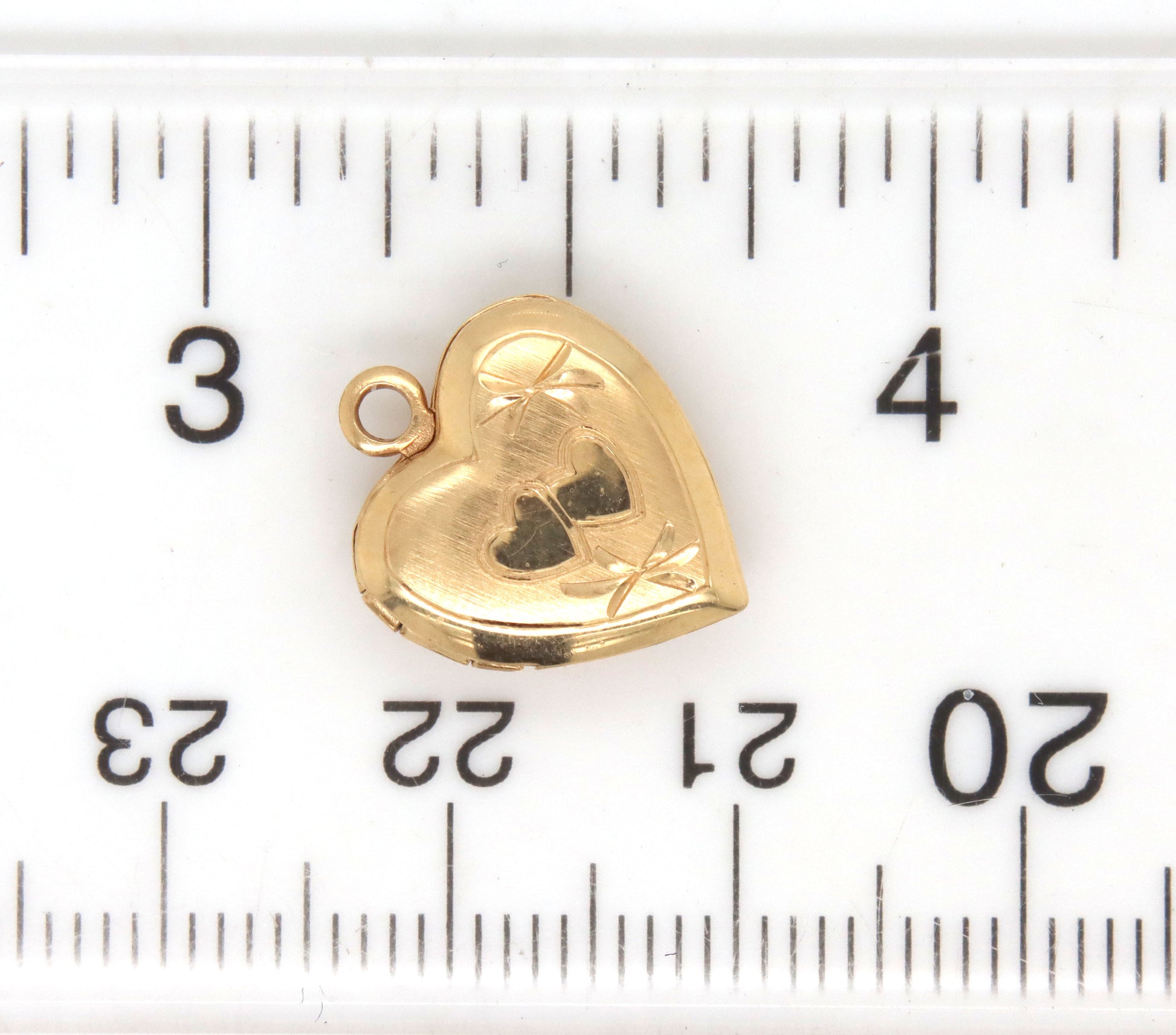 14kt Yellow gold locket pendant