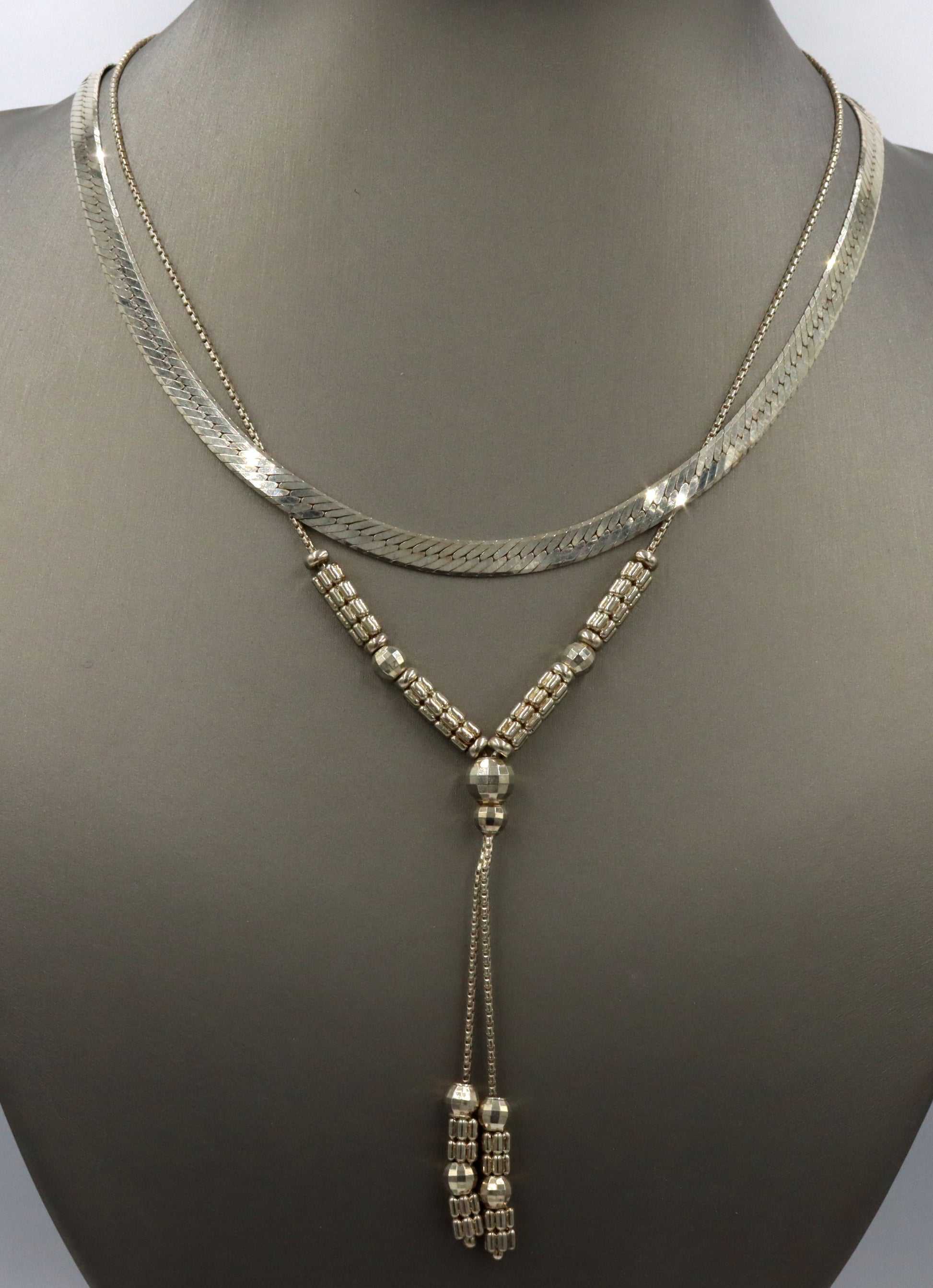 Lot of 2 Vintage 925 sterling silver necklaces