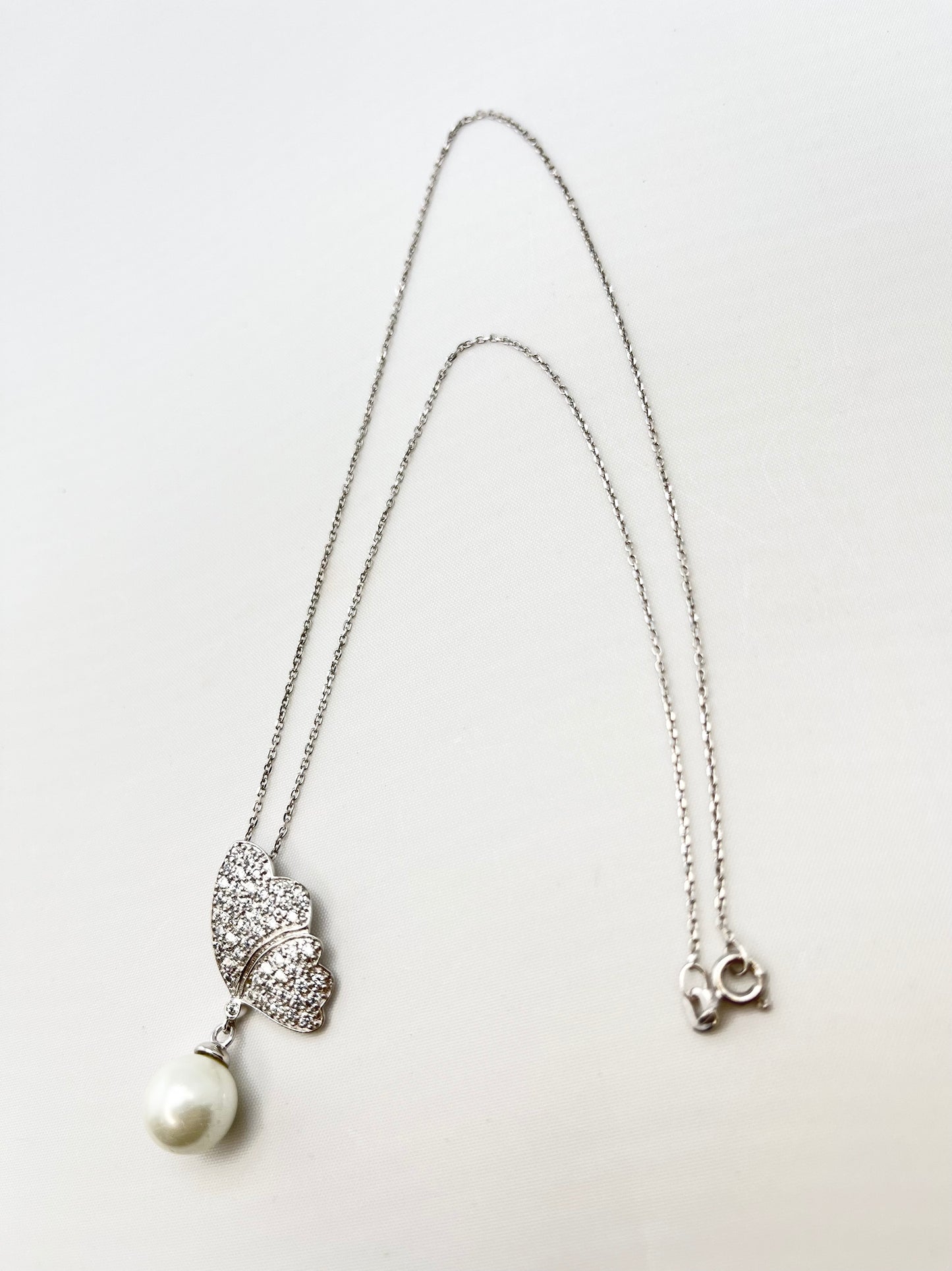 925 Sterling Silver Butterfly Wing Pendant With Drop Pearl And Chain Necklace