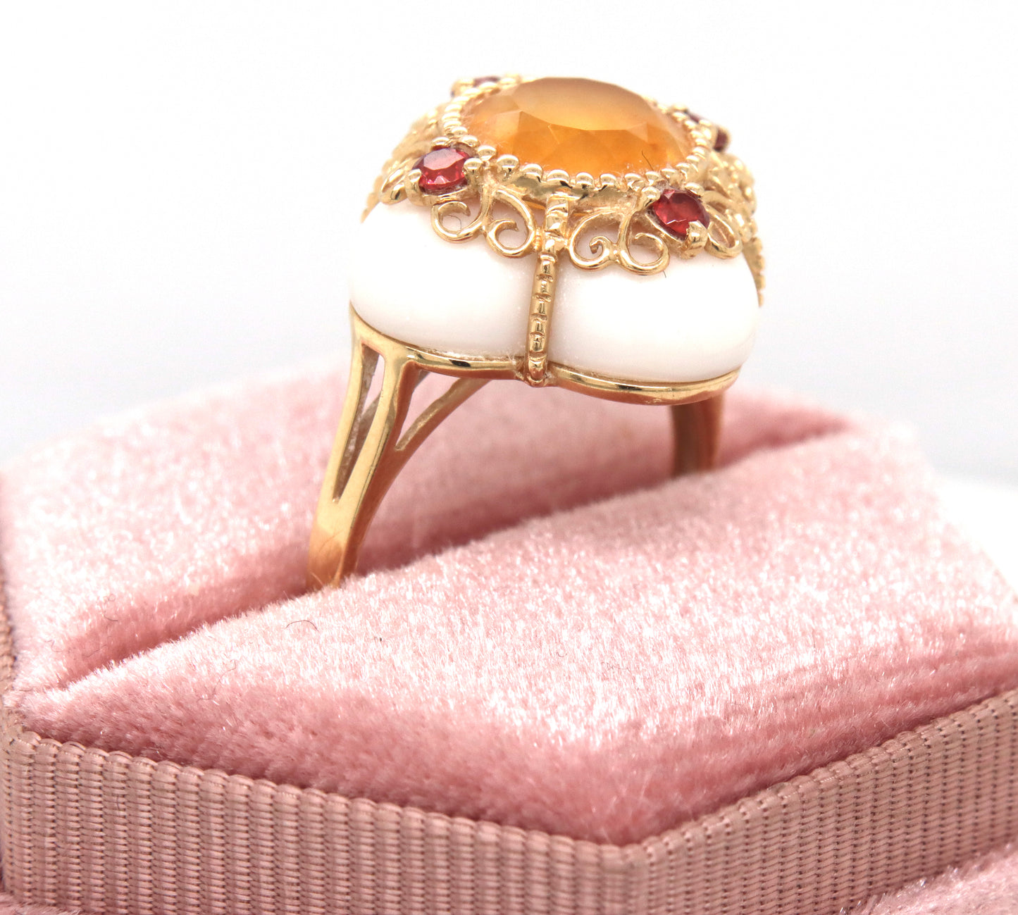 14kt Yellow gold Citrine and white agate cocktail ring