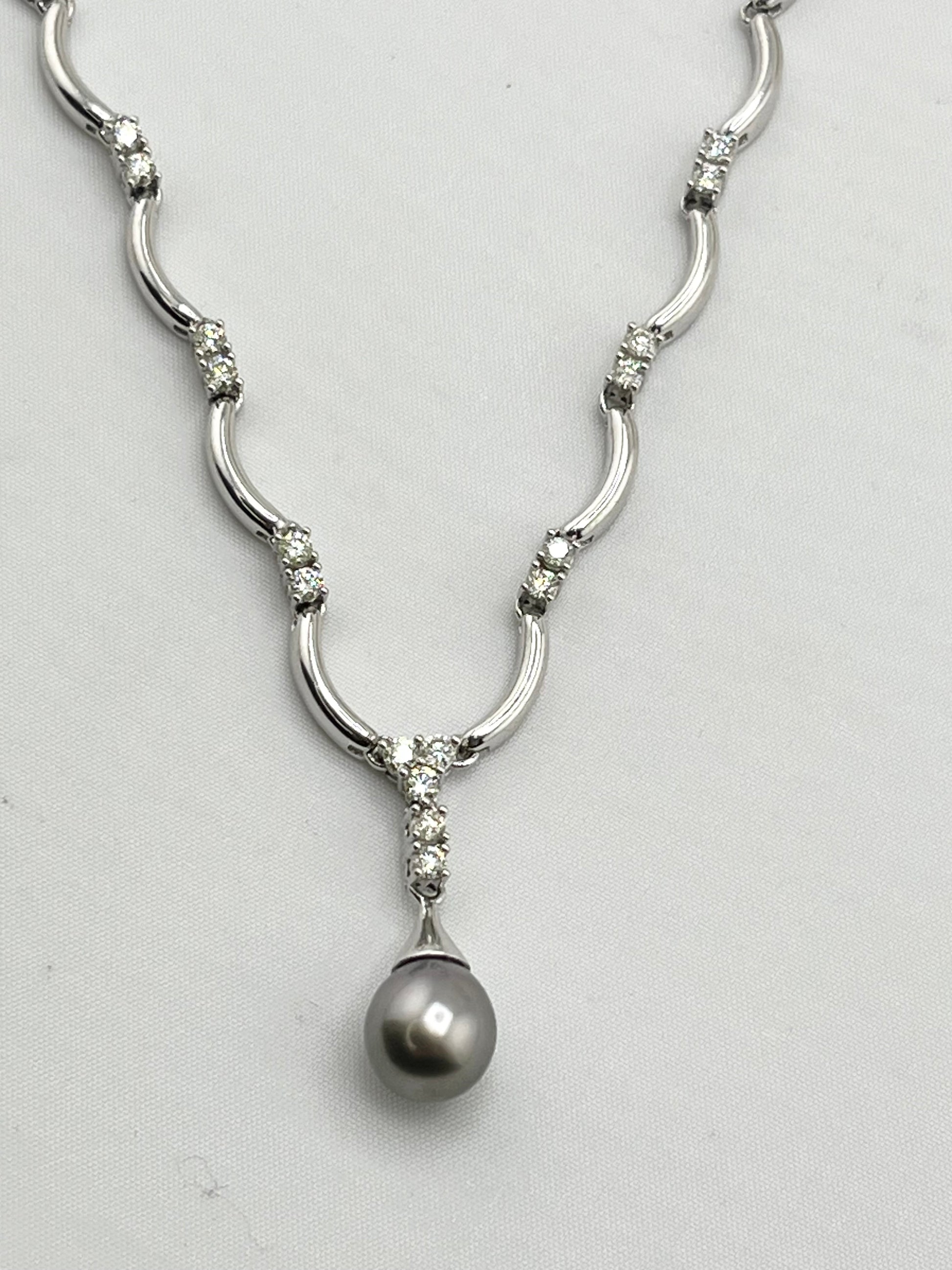 14KT White Gold U Shaped Link Chain Accented With Diamond and Tahitian Pearl Drop Necklace