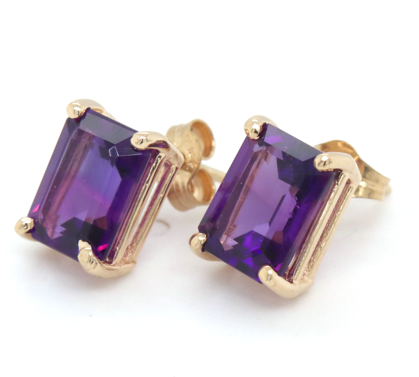 14kt Yellow gold Emerald cut amethyst stud earrings