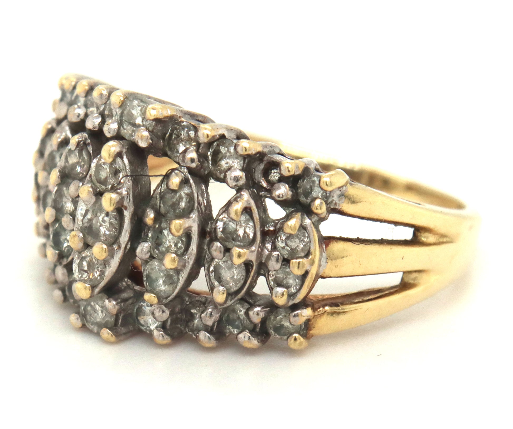 10kt Yellow gold diamond cluster ring