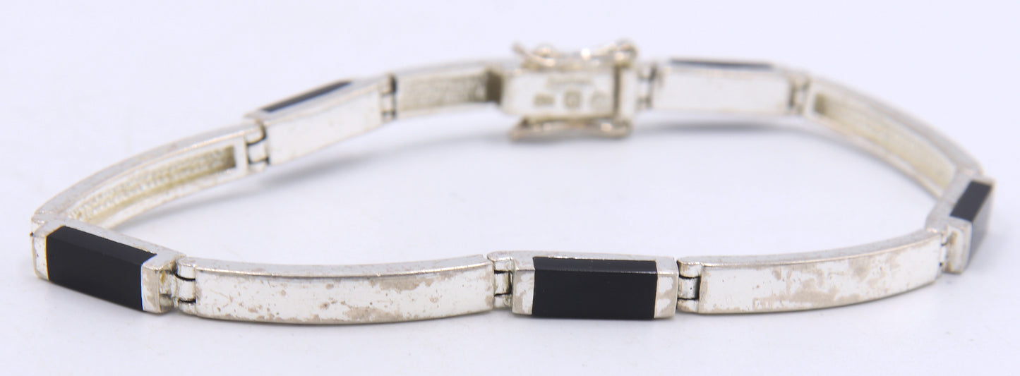 Lot of vintage 925 sterling silver bracelets