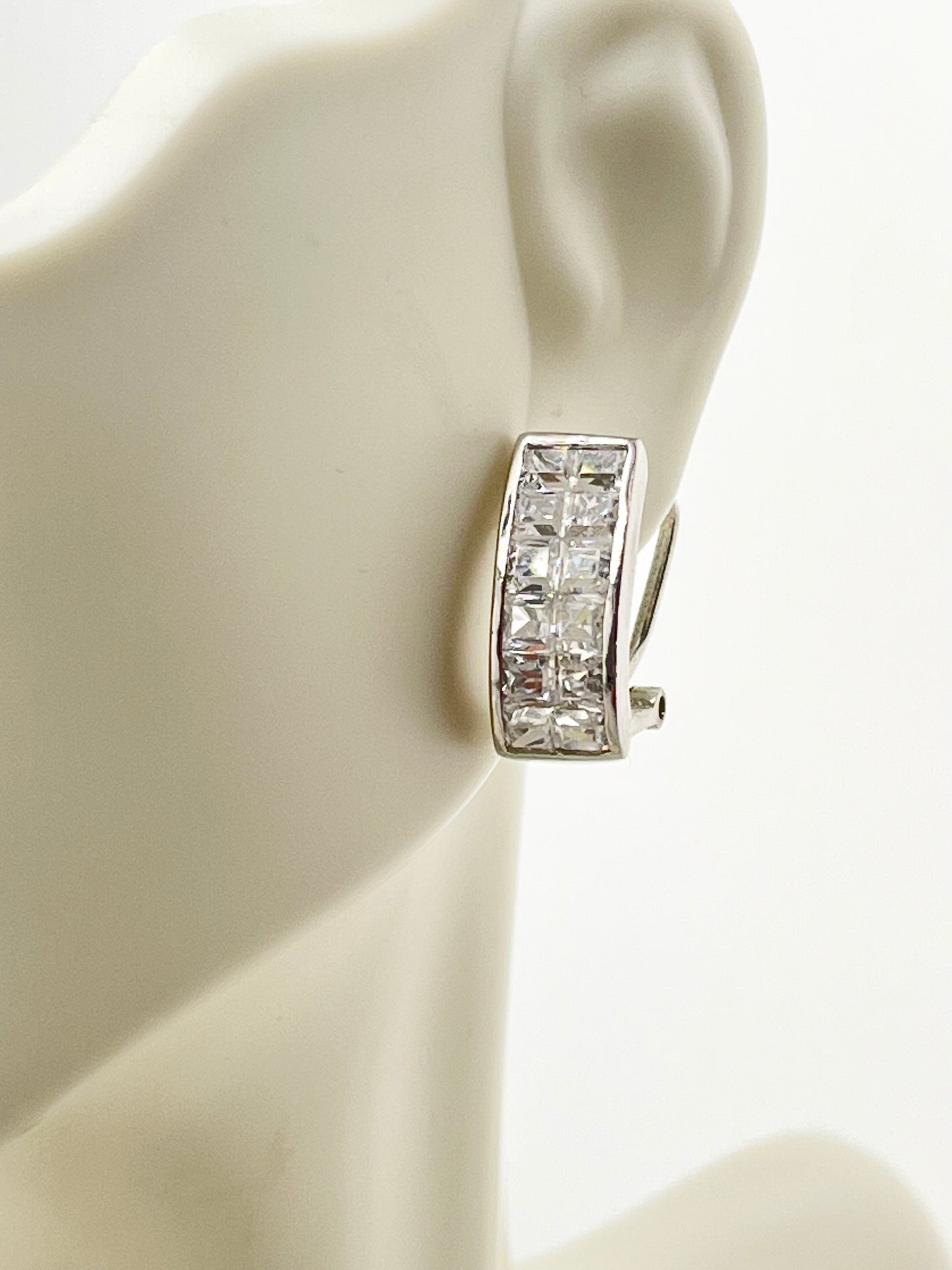 925 Sterling Silver Baguette Cut CZ  Oval Hoop Earrings