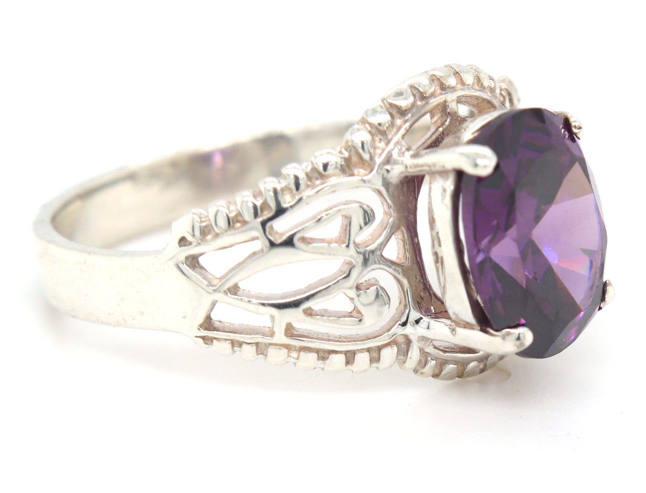 925 Sterling silver Synthetic Amethyst ring