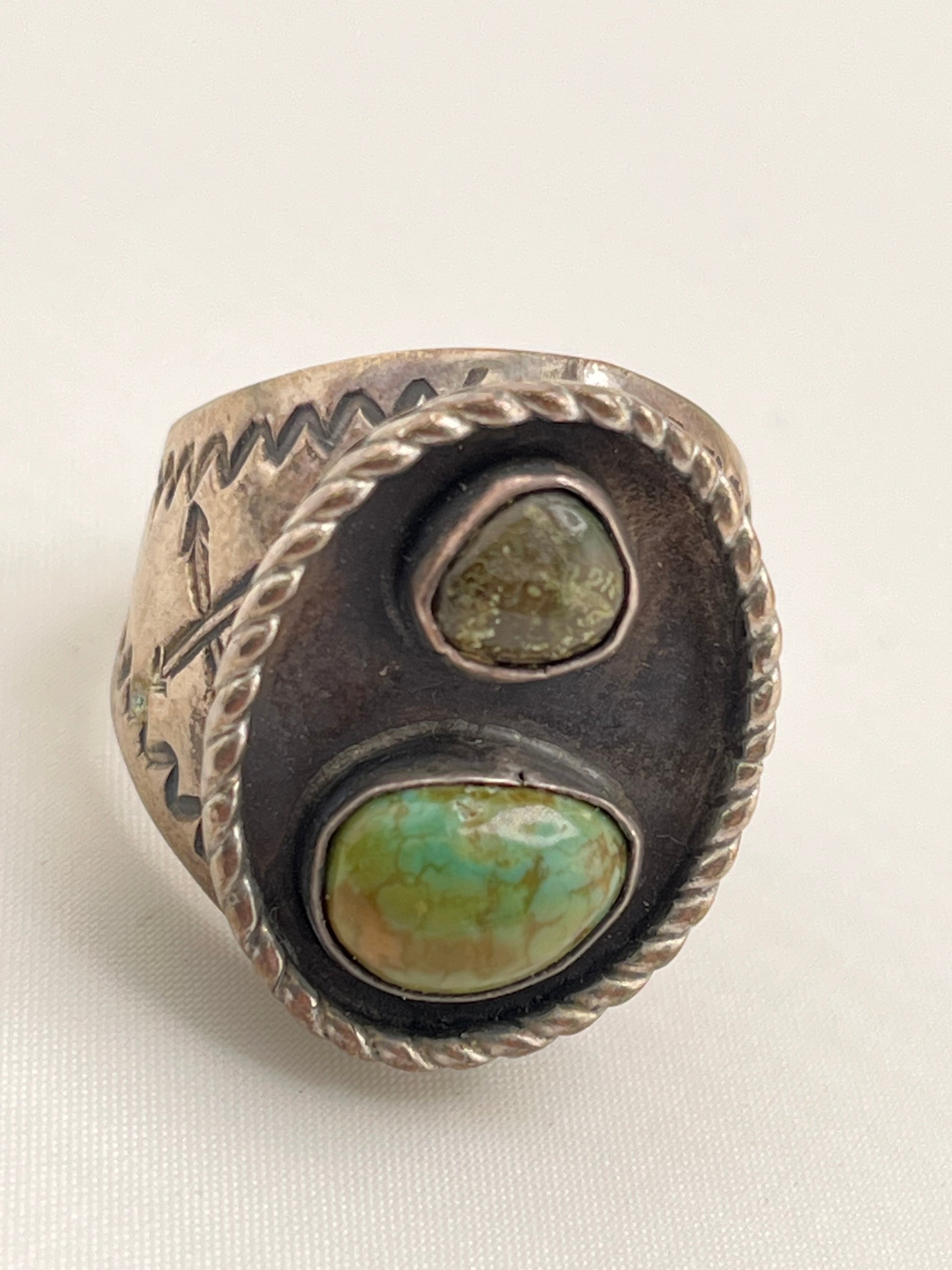 925 Sterling Vintage Natural Turquoise Silver Vintage Native American Featuring Crossed Arrows Stamp